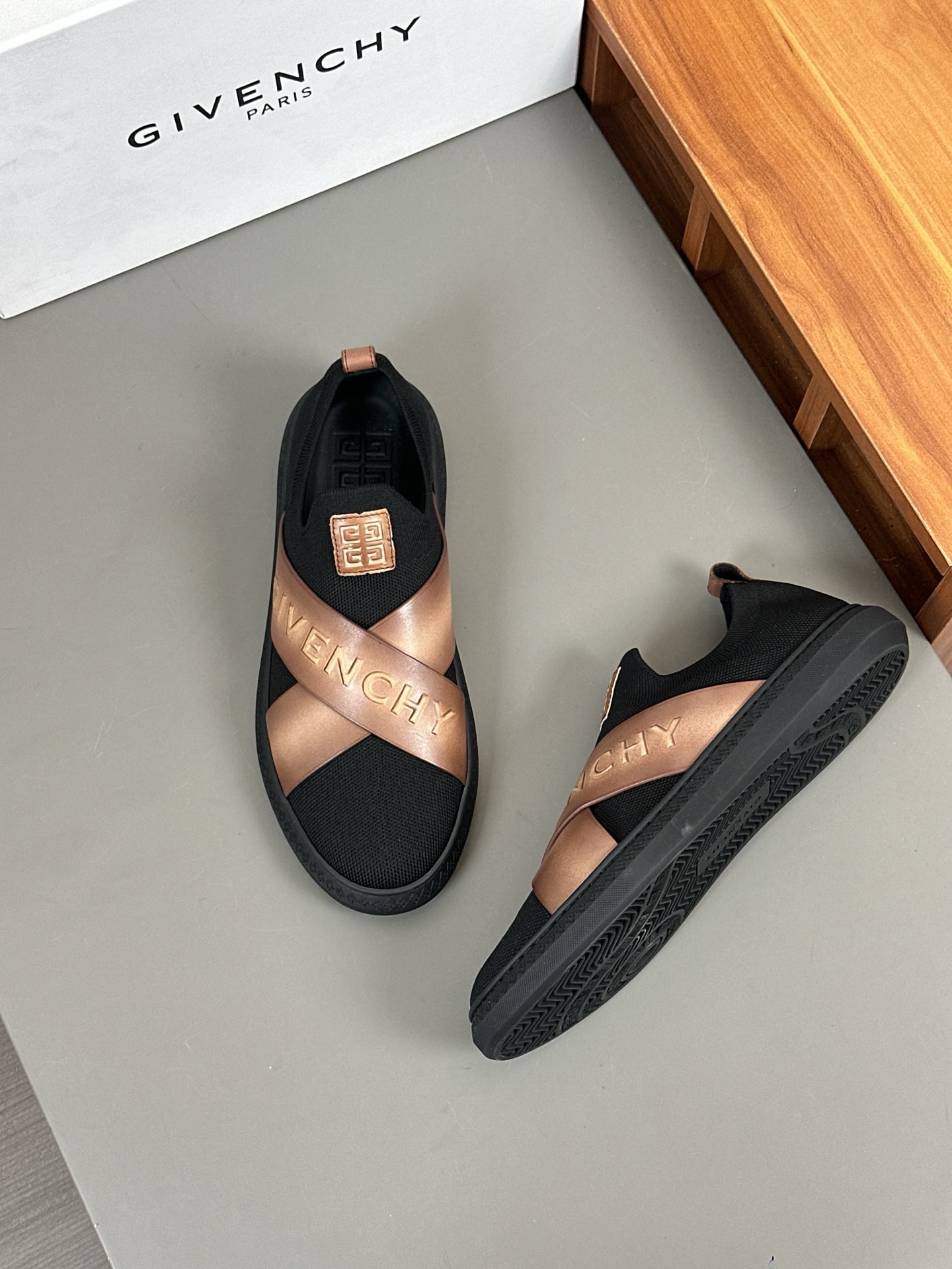 Givenchy G Set Low-Top Sneakers in Black Knit with Logo Strap 3 i1745935250210 5694 0 1