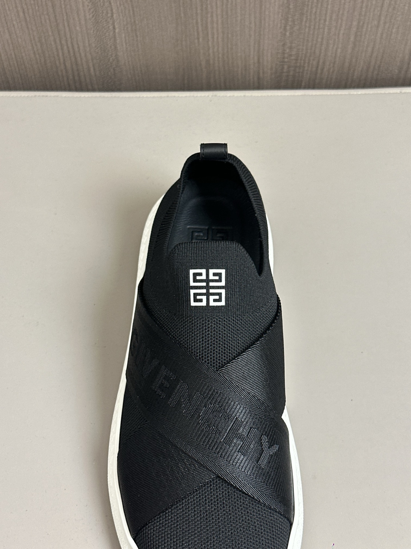 Givenchy G Set Elastic Low-Top Sneakers With 4G Logo - Black 10 i1745935323861 8184 0 8