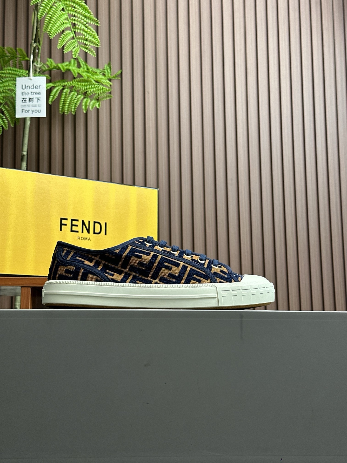 FENDI Fendi Match Zapatillas con cordones de los hombres. tamaño; Pareja 35- (mujeres) 3945 (hombres