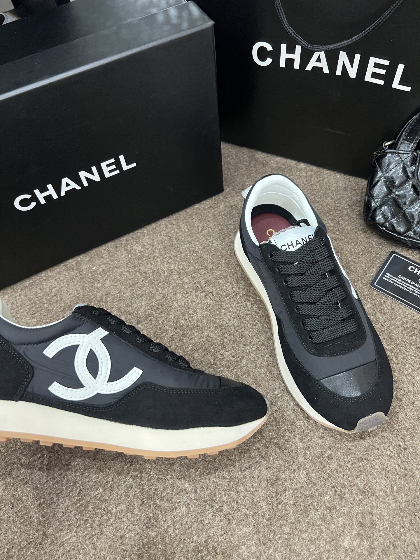 Chanel 专柜款经典鞋履 7