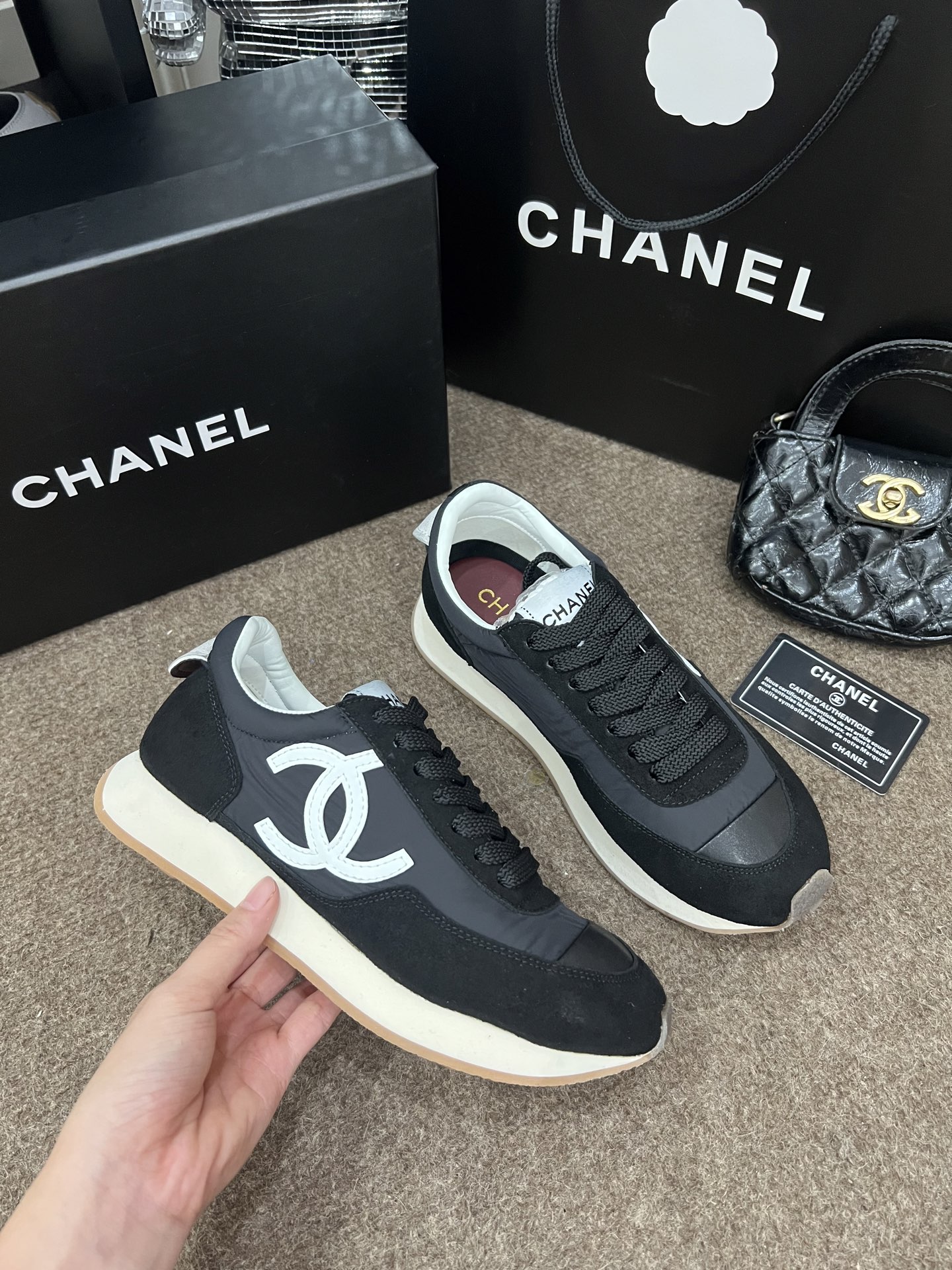Chanel 专柜款经典鞋履 6