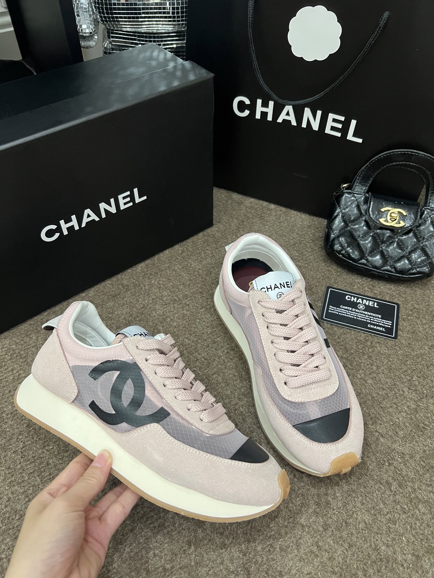 Chanel 专柜款经典鞋履 5