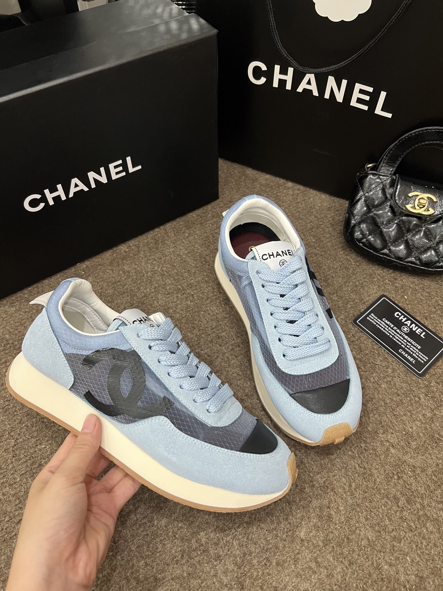 Chanel 专柜款经典鞋履 5