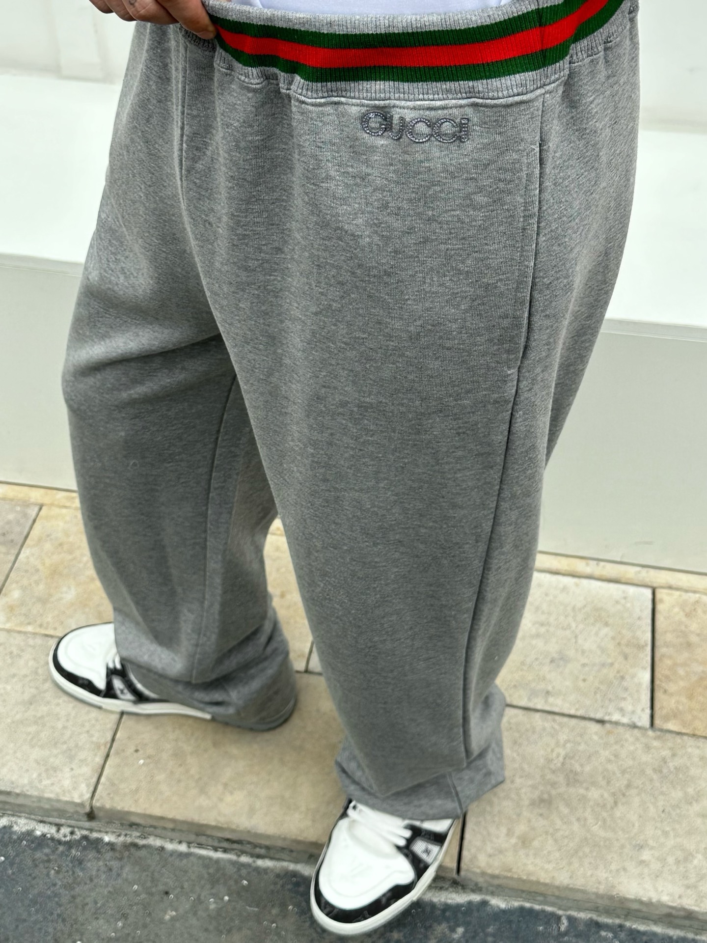 Gucci  长裤服装 6