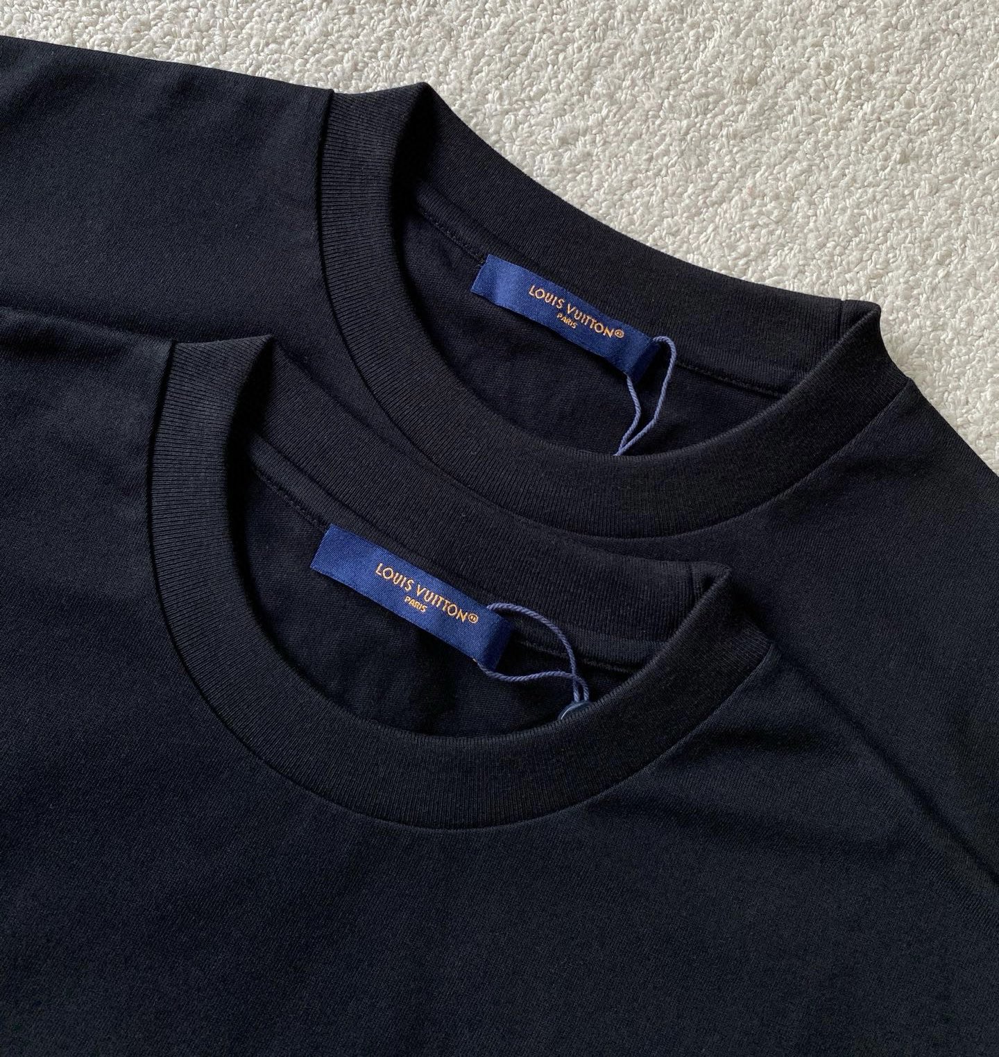 Louis Vuitton  短袖服装,包 6