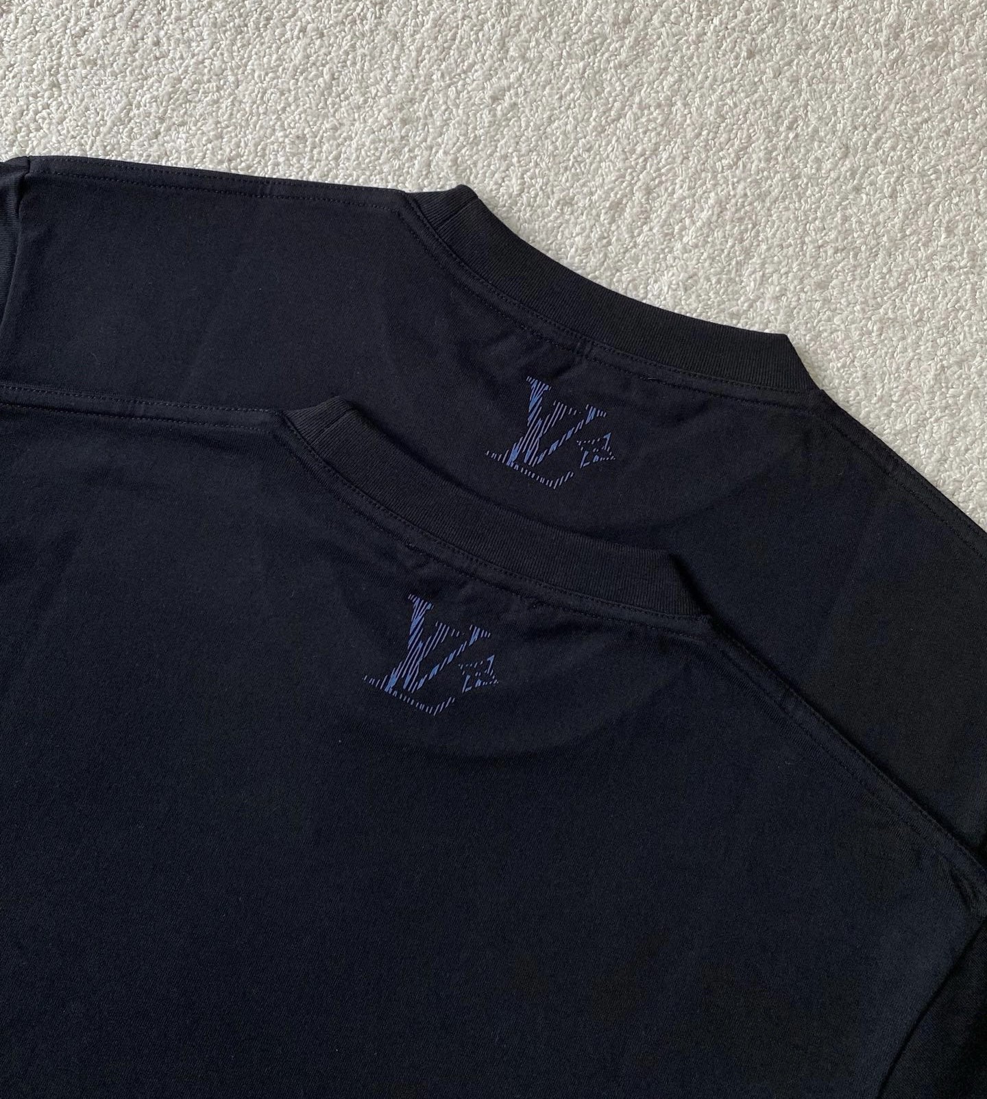 Louis Vuitton  短袖服装,包 7