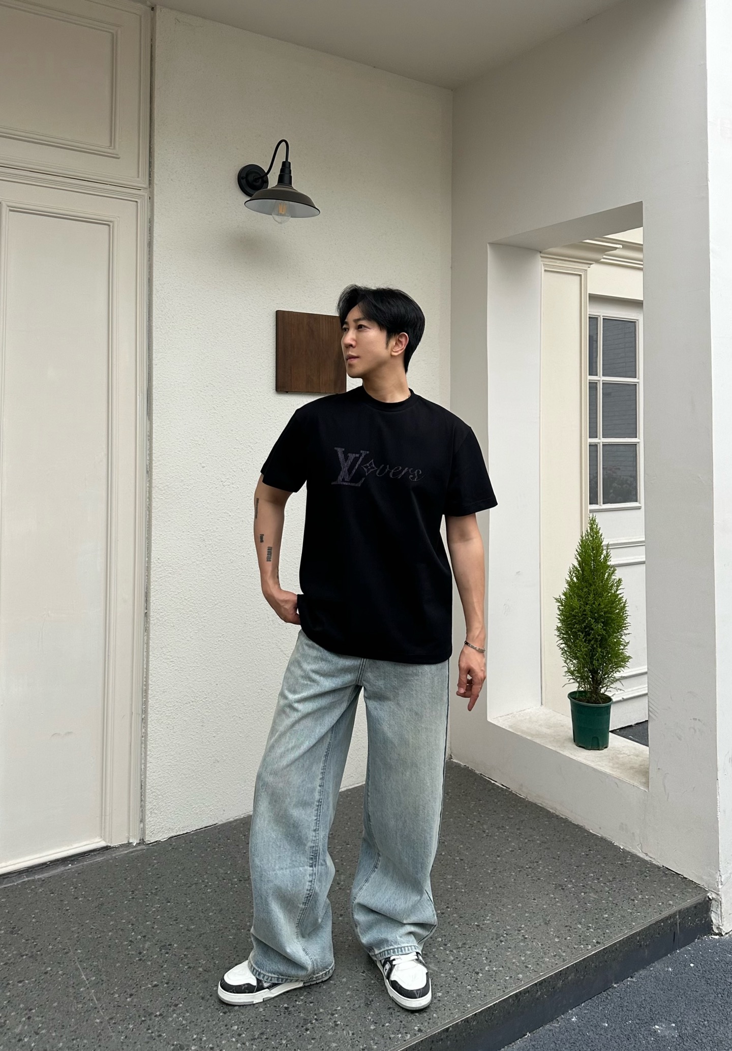 Louis Vuitton  短袖服装,包 2