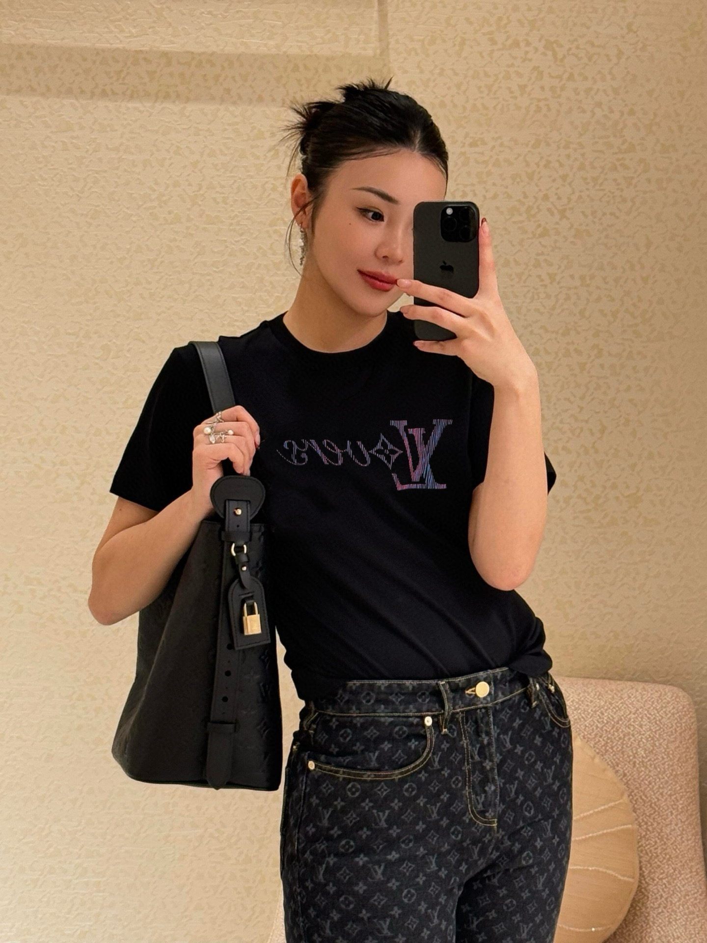 Louis Vuitton  短袖服装,包 6