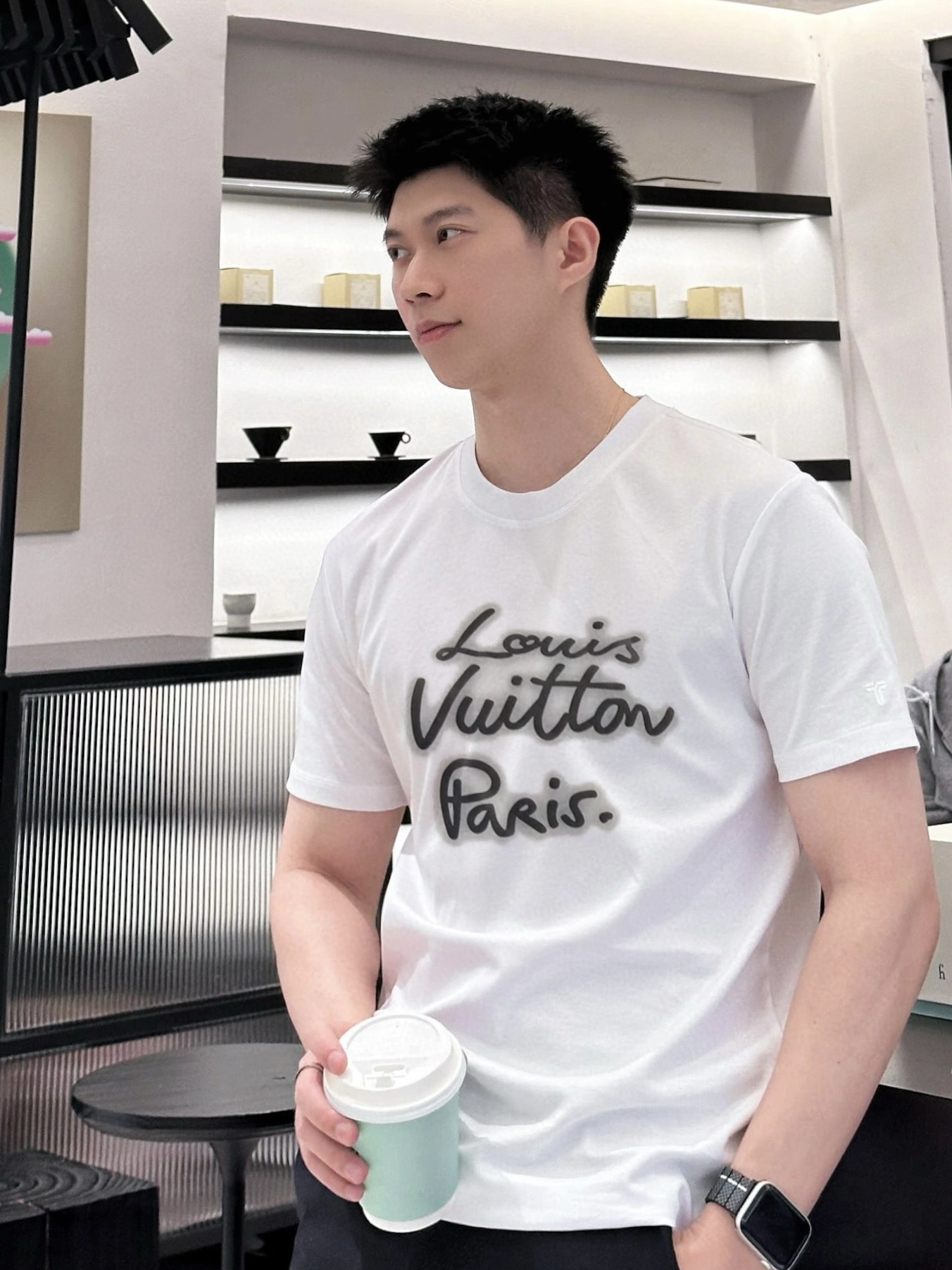 Louis Vuitton  短袖服装 9