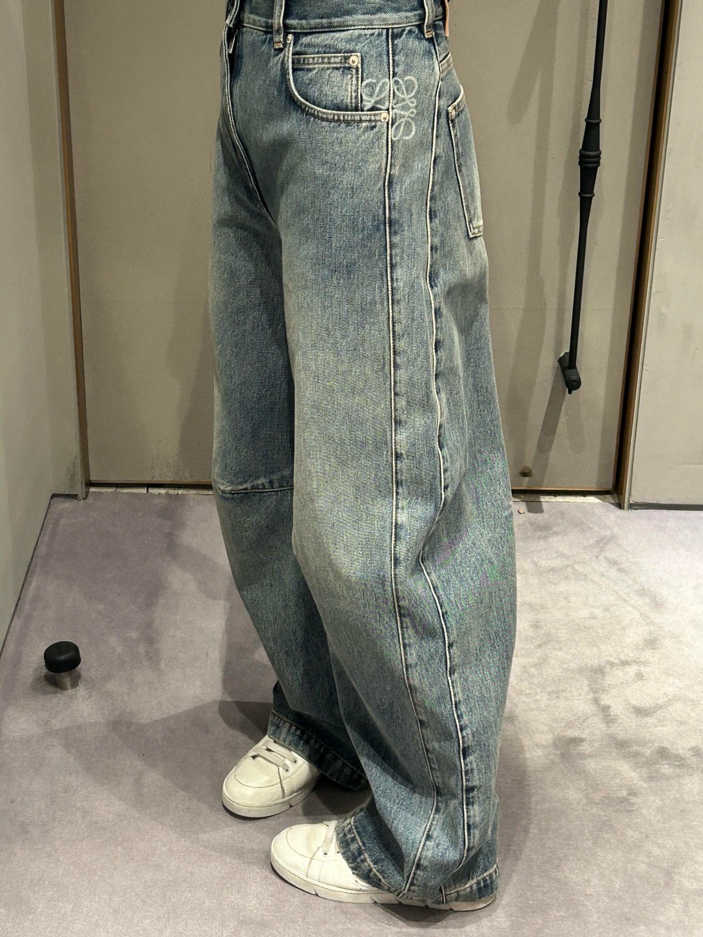 Loew  牛仔裤服装 9