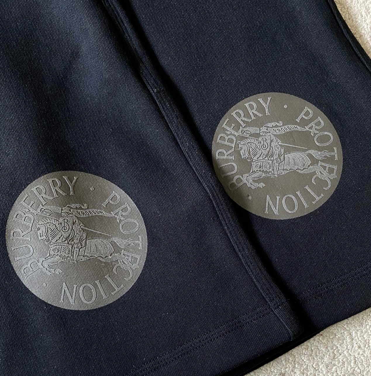 Burberry  休闲短裤服装,包 3