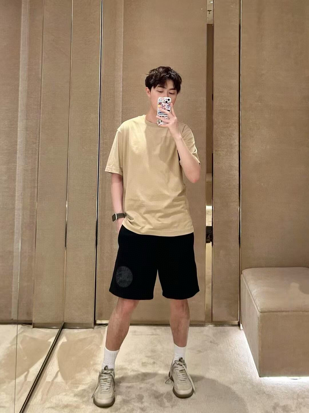 Burberry  休闲短裤服装,包 3