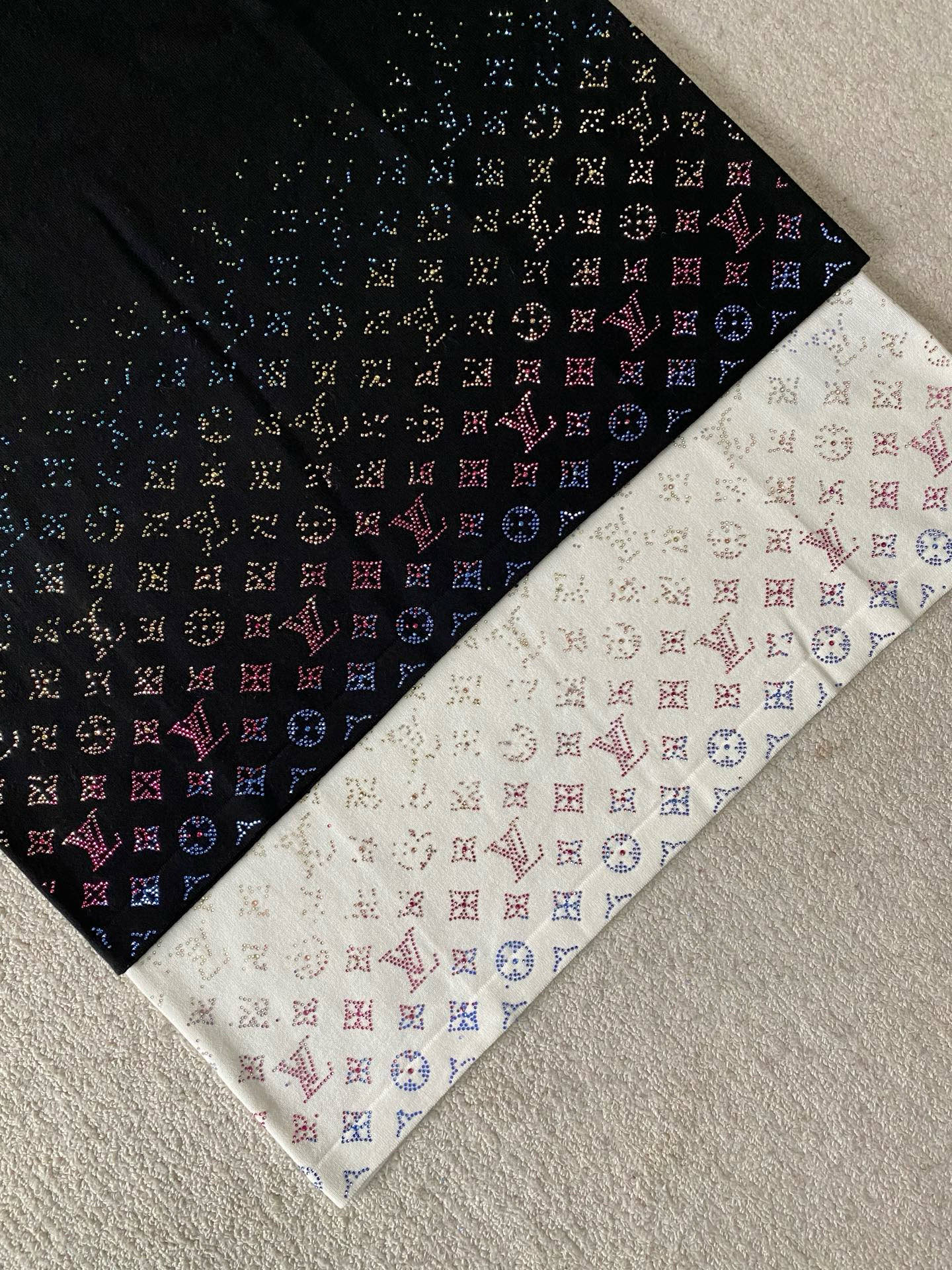 Louis Vuitton  短袖服装,包 4