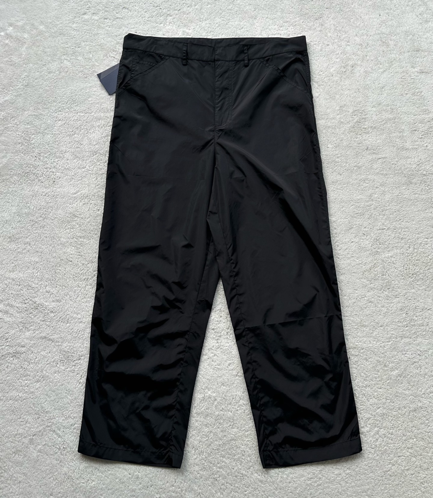 Prada  长裤服装,包 2