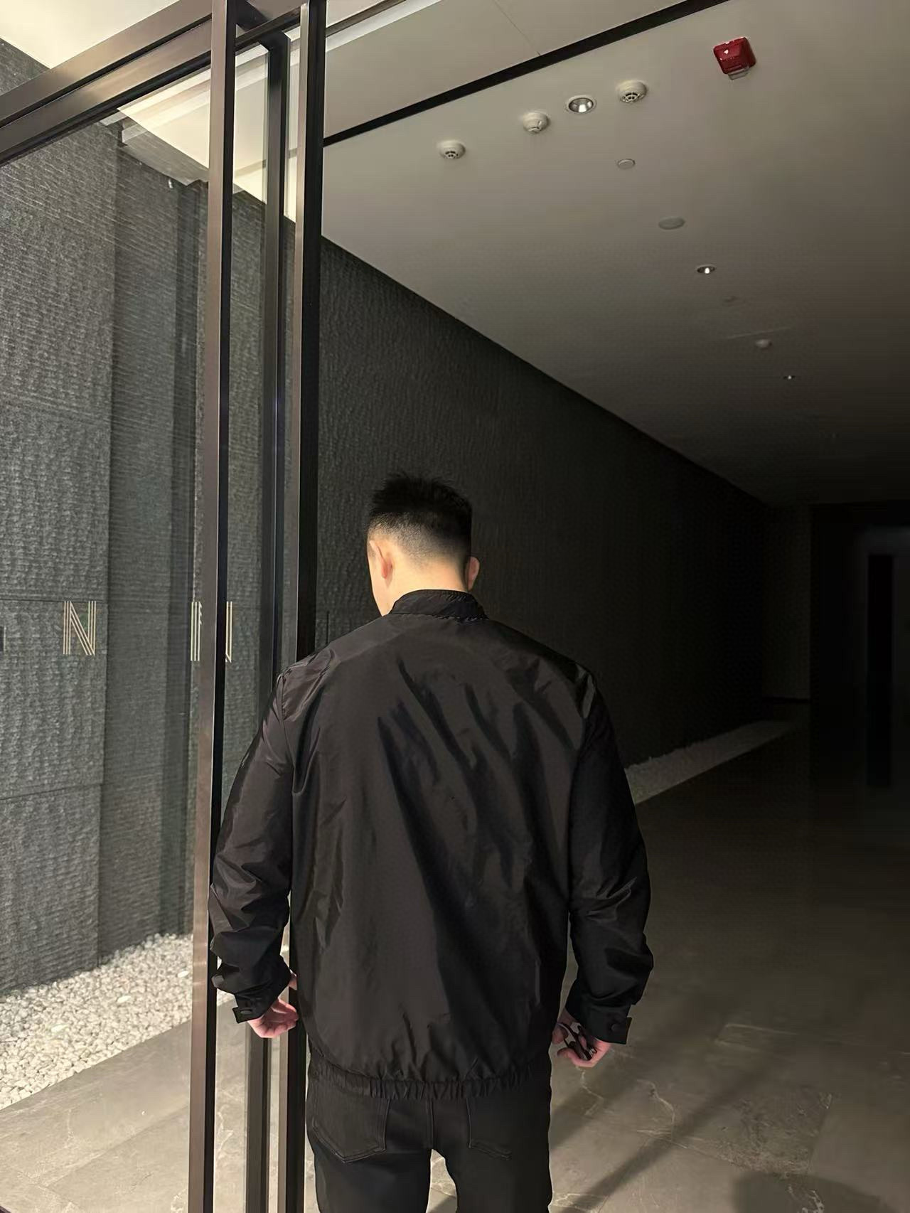 Prada  夹克服装,包 4