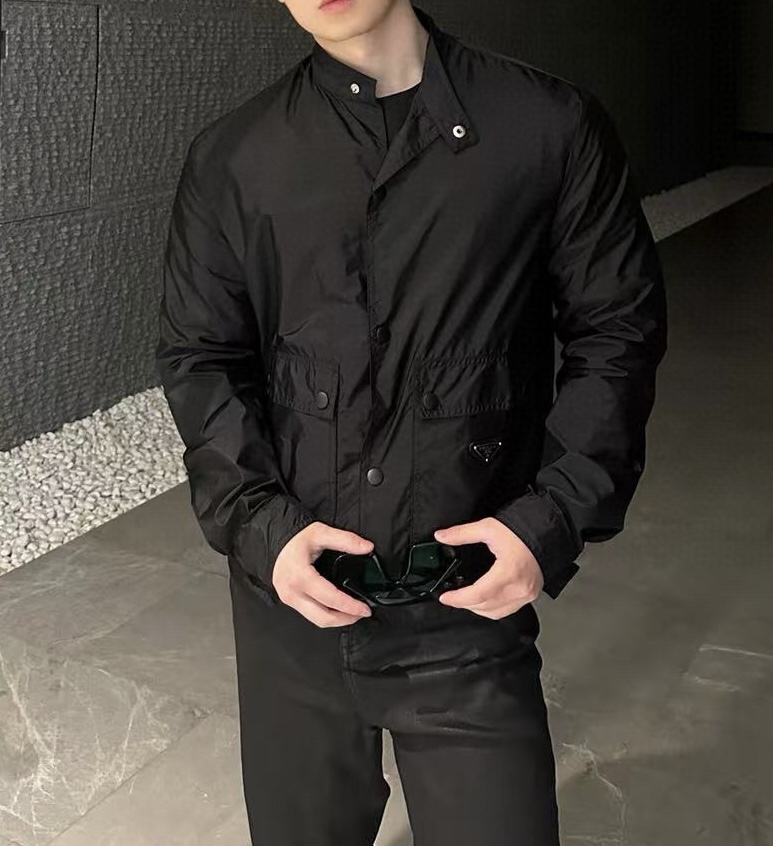 Prada  夹克服装,包 3