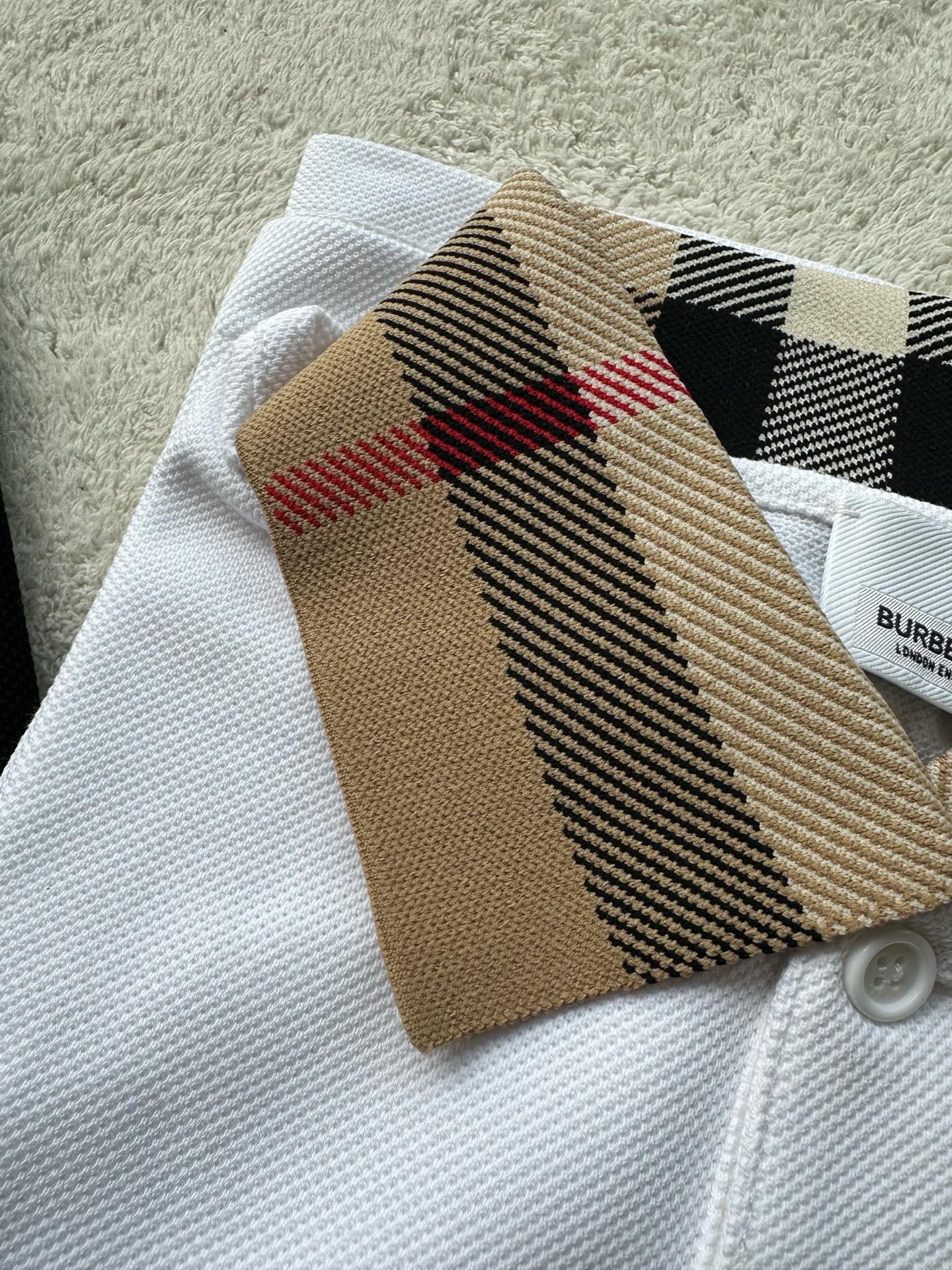 Burberry  POLO衫服装,包 5
