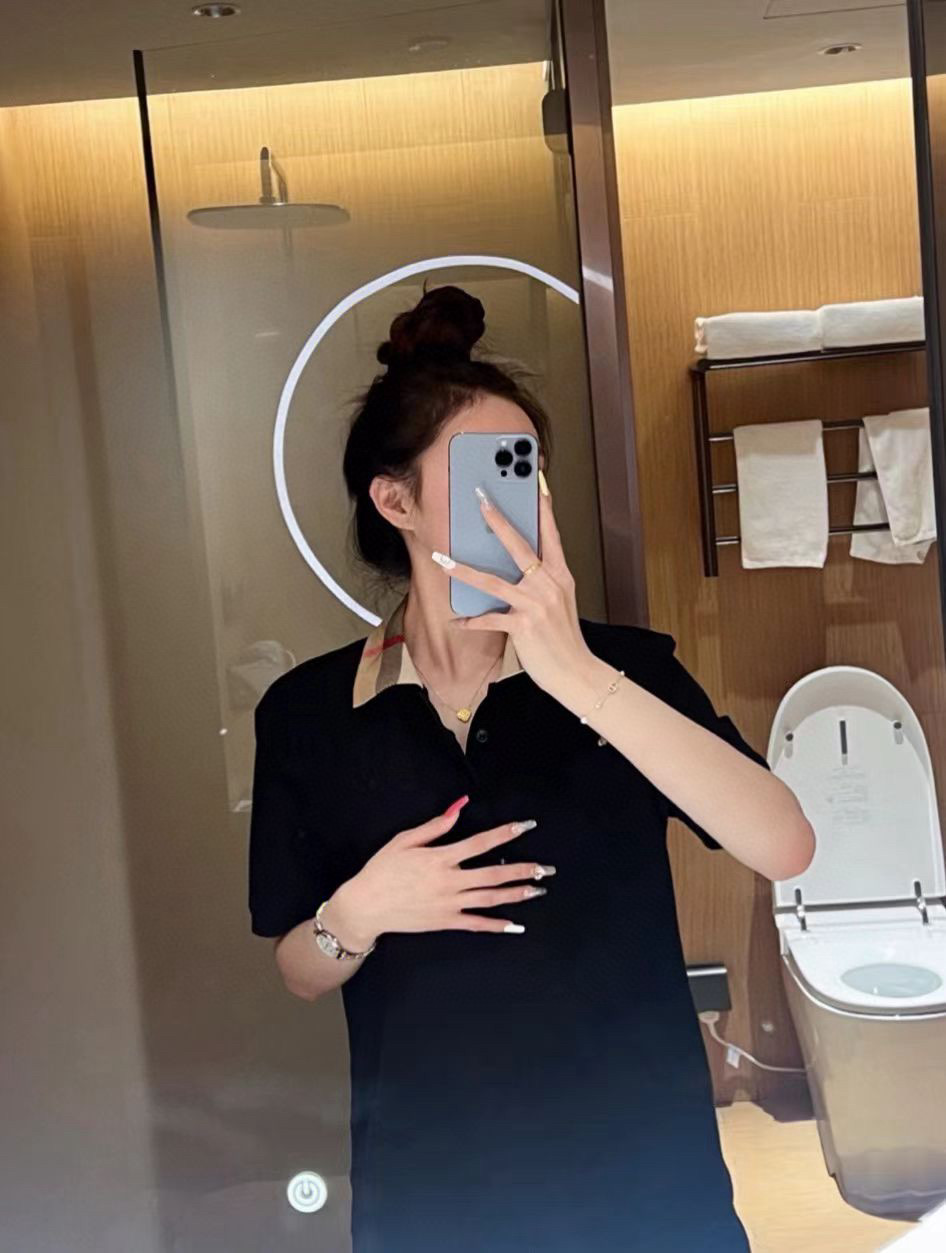 Burberry  POLO衫服装,包 7