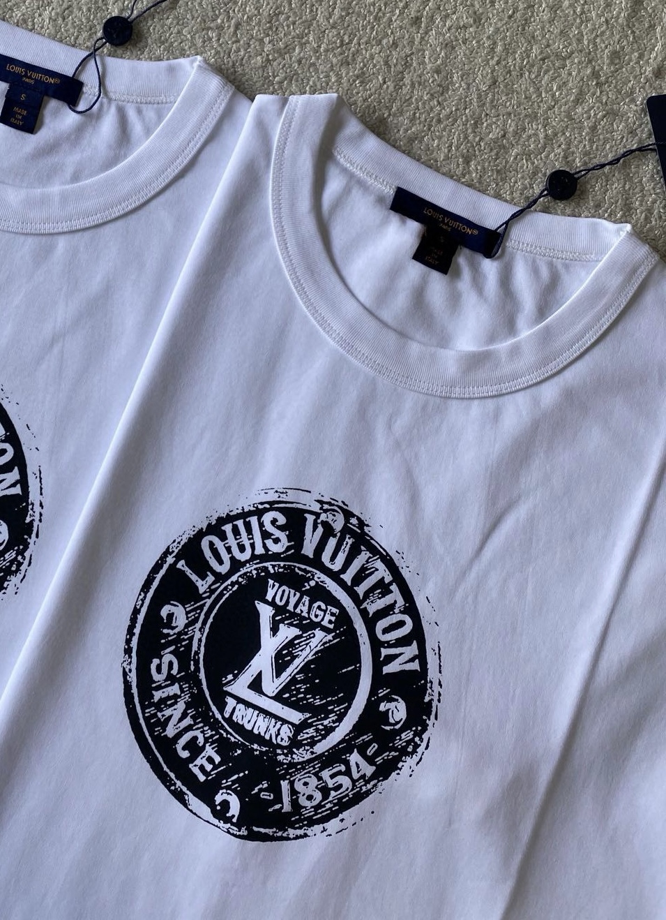 Louis Vuitton  圆领短袖服装 6