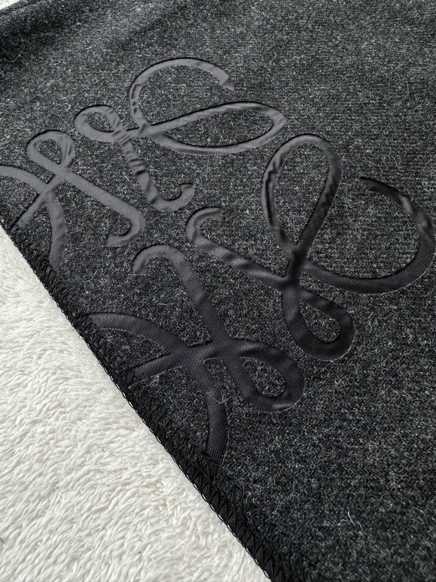 Loewe  短裤服装,loewe 6