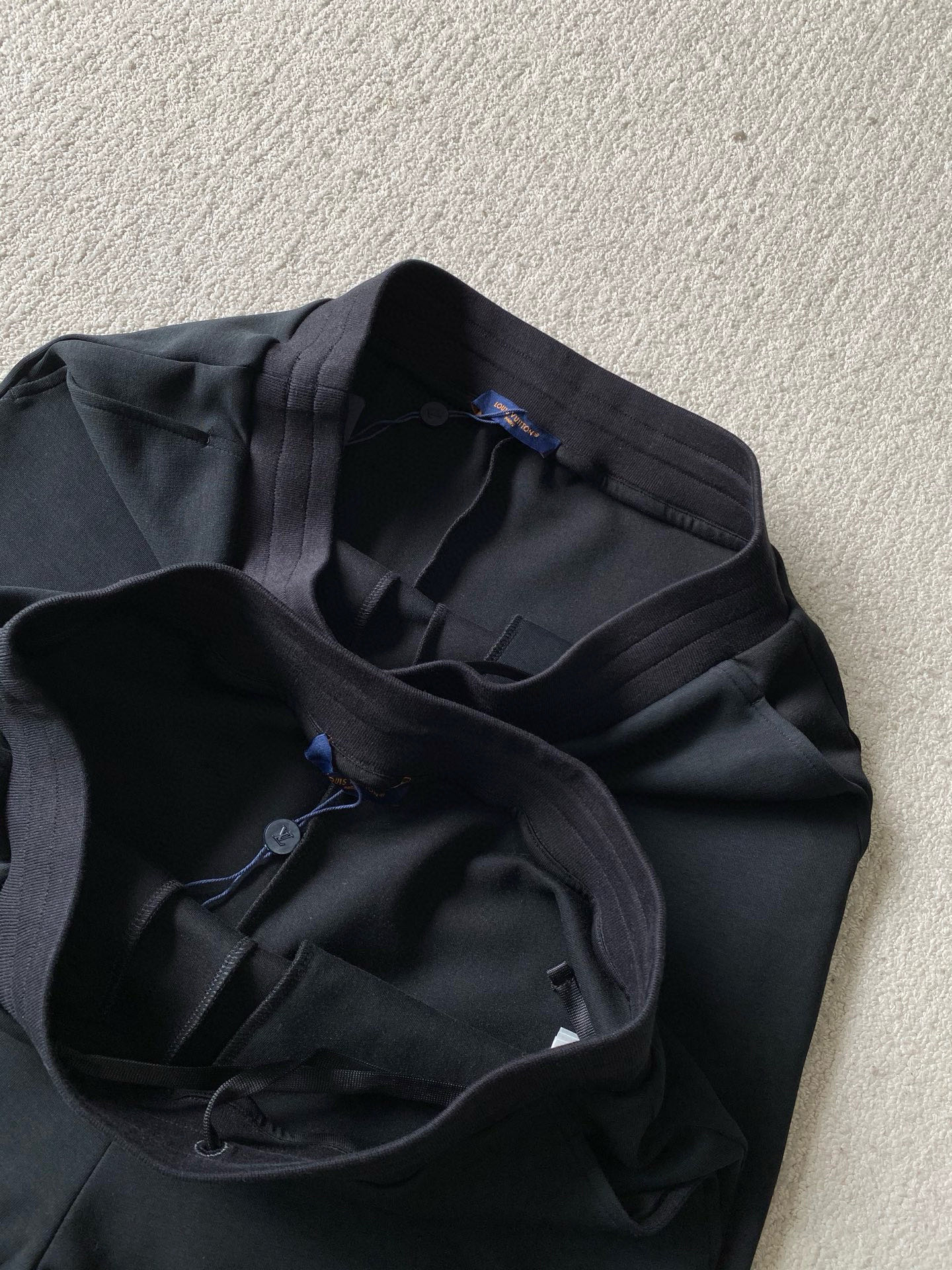 Louis Vuitton  短裤服装,包 8