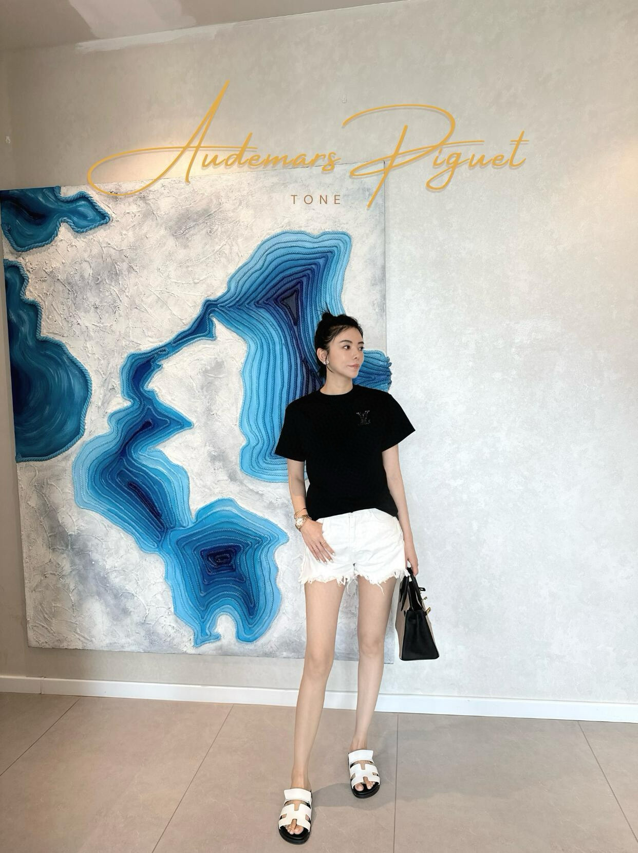 Louis Vuitton  短袖服装,包 9