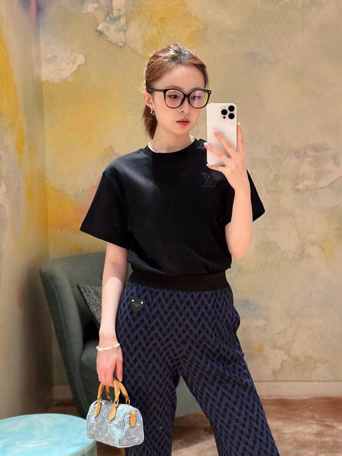 Louis Vuitton  短袖服装,包 6