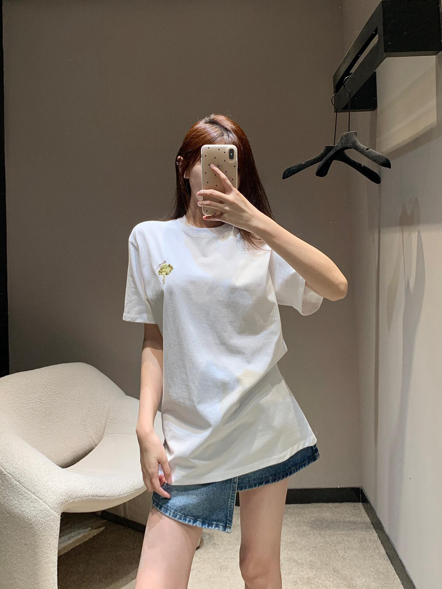 Gucci  短袖服装 9