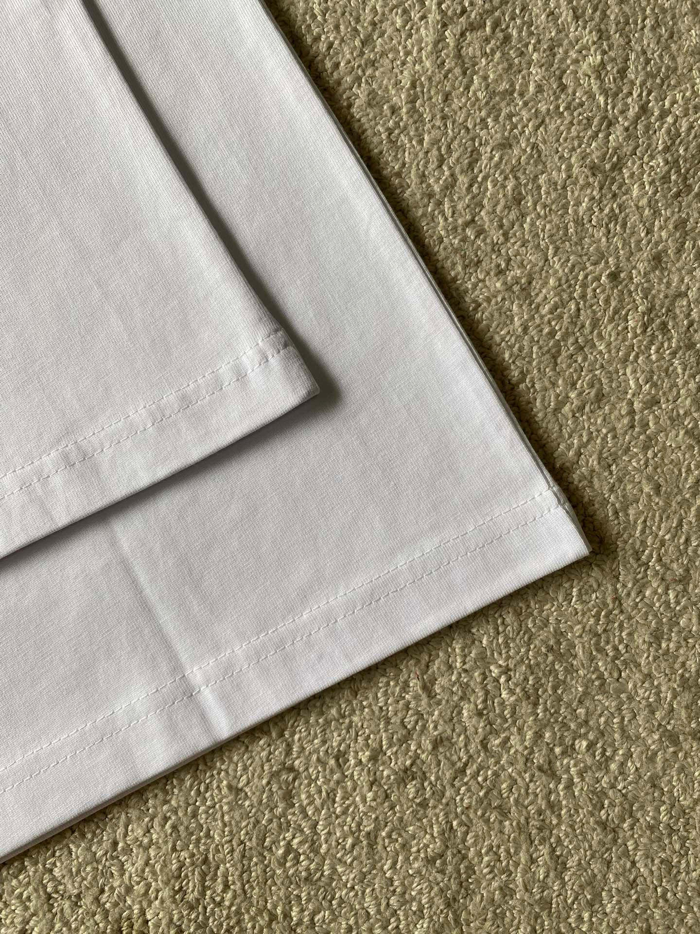 Gucci  短袖服装 8