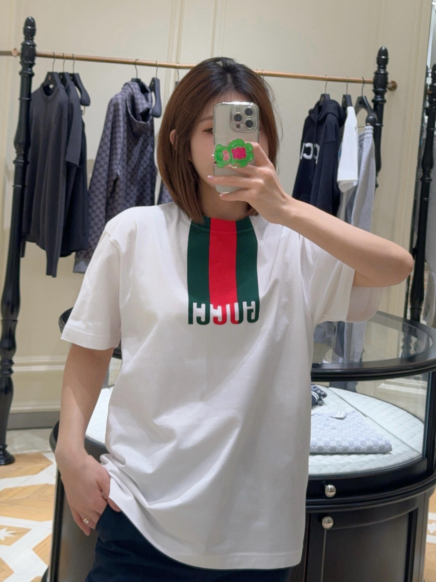 Gucci  T-Shirt服装 8