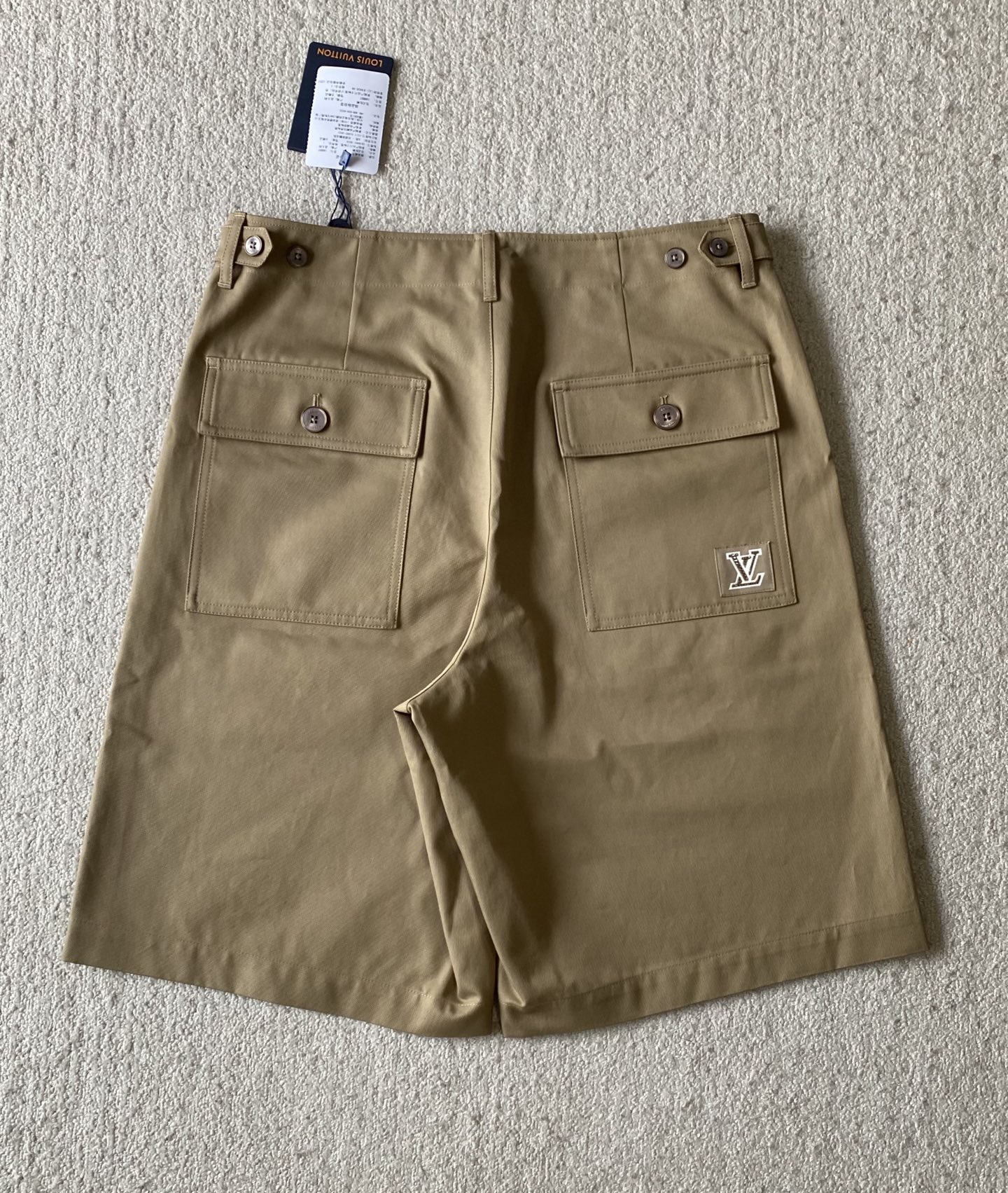 Louis Vuitton  短裤服装,包 2