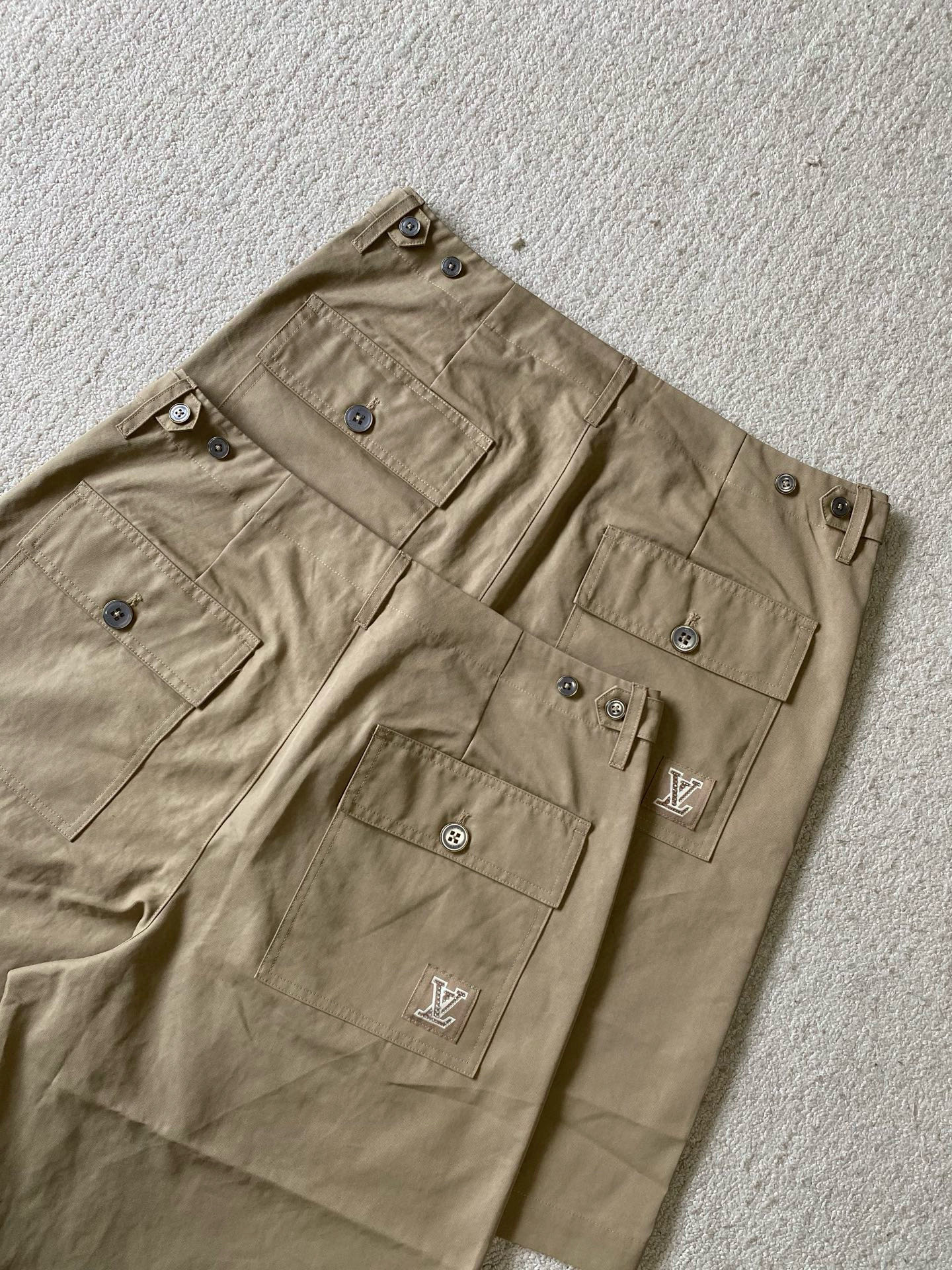 Louis Vuitton  短裤服装,包 5