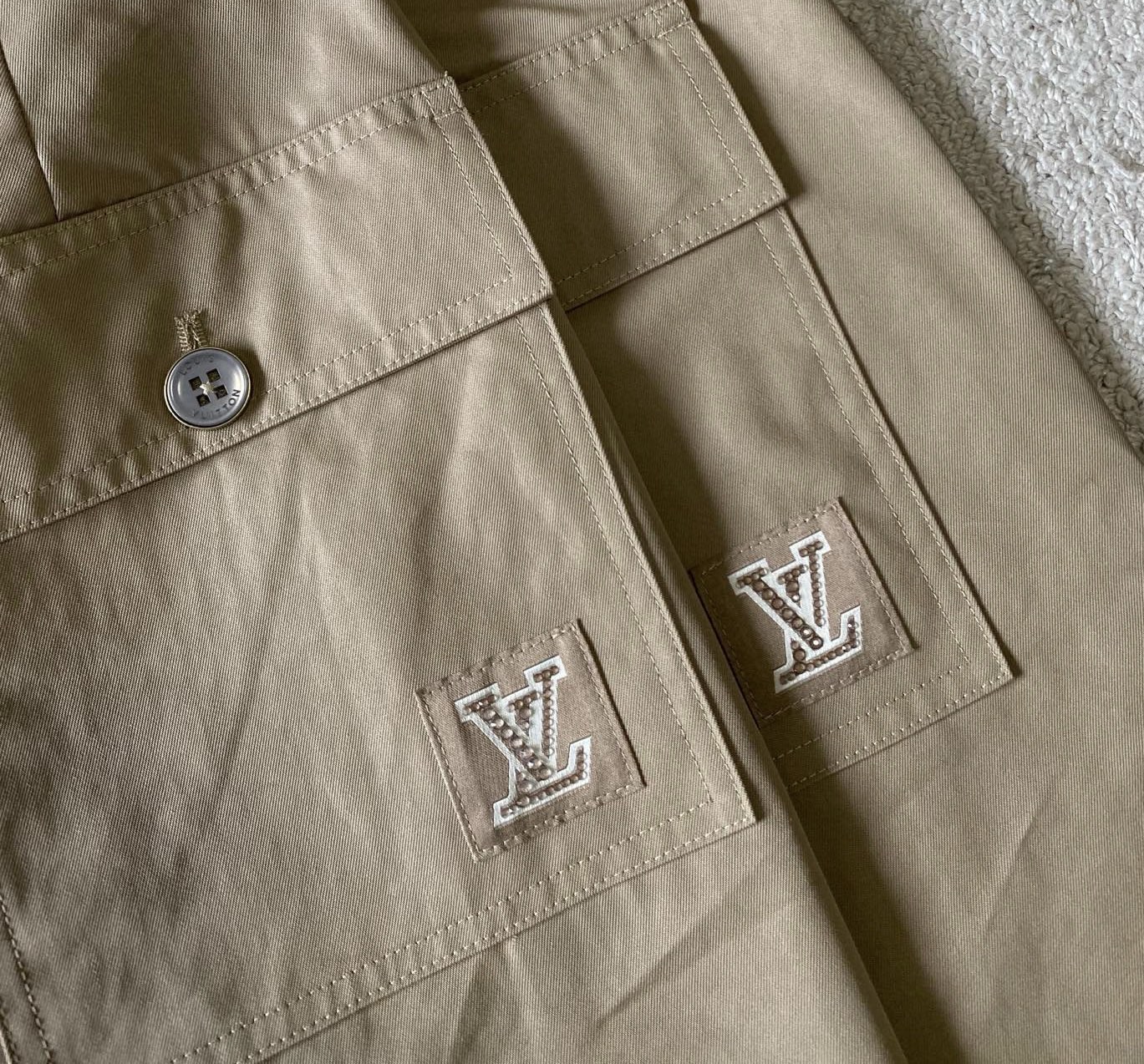 Louis Vuitton  短裤服装,包 7