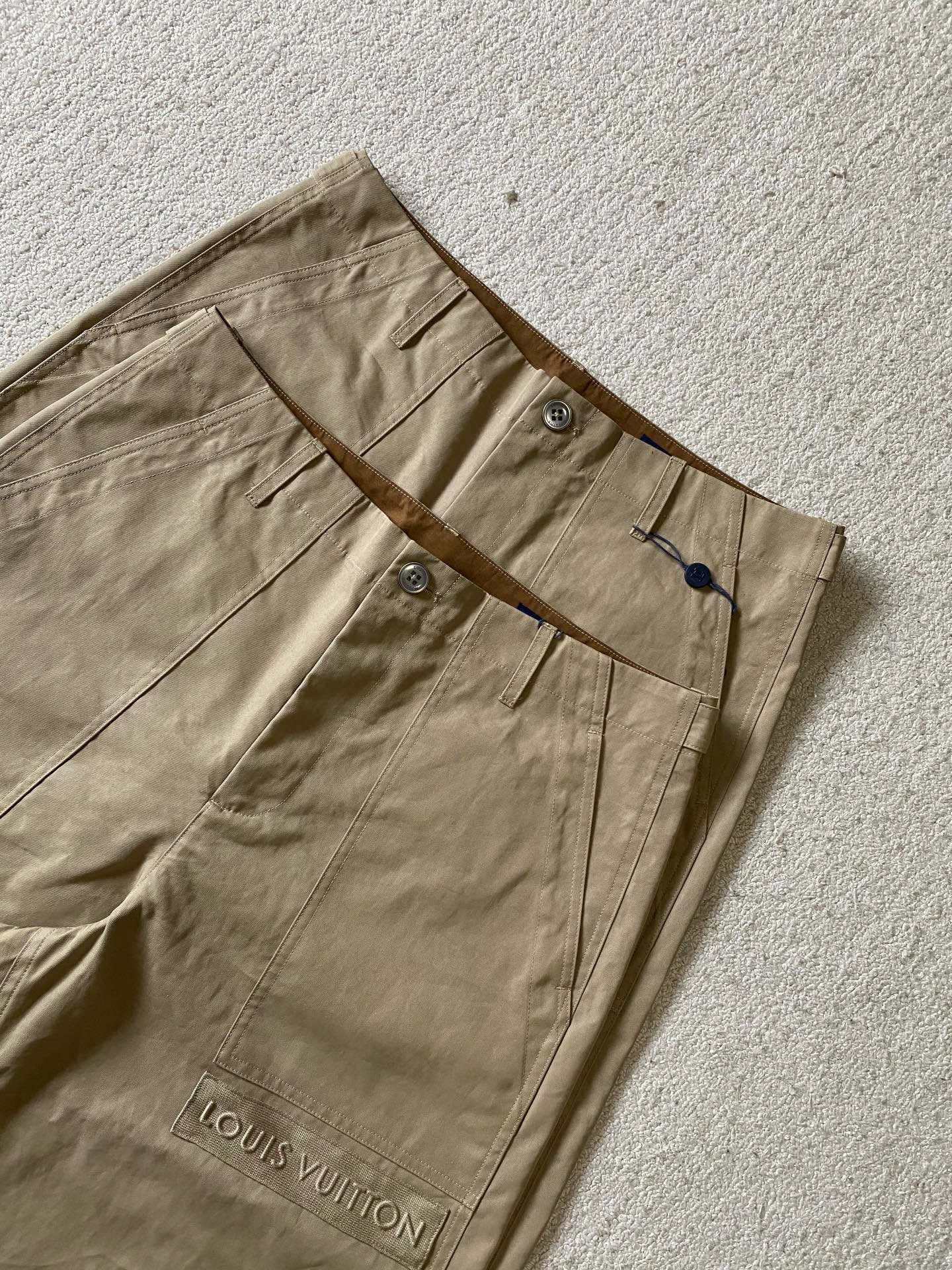 Louis Vuitton  短裤服装,包 8