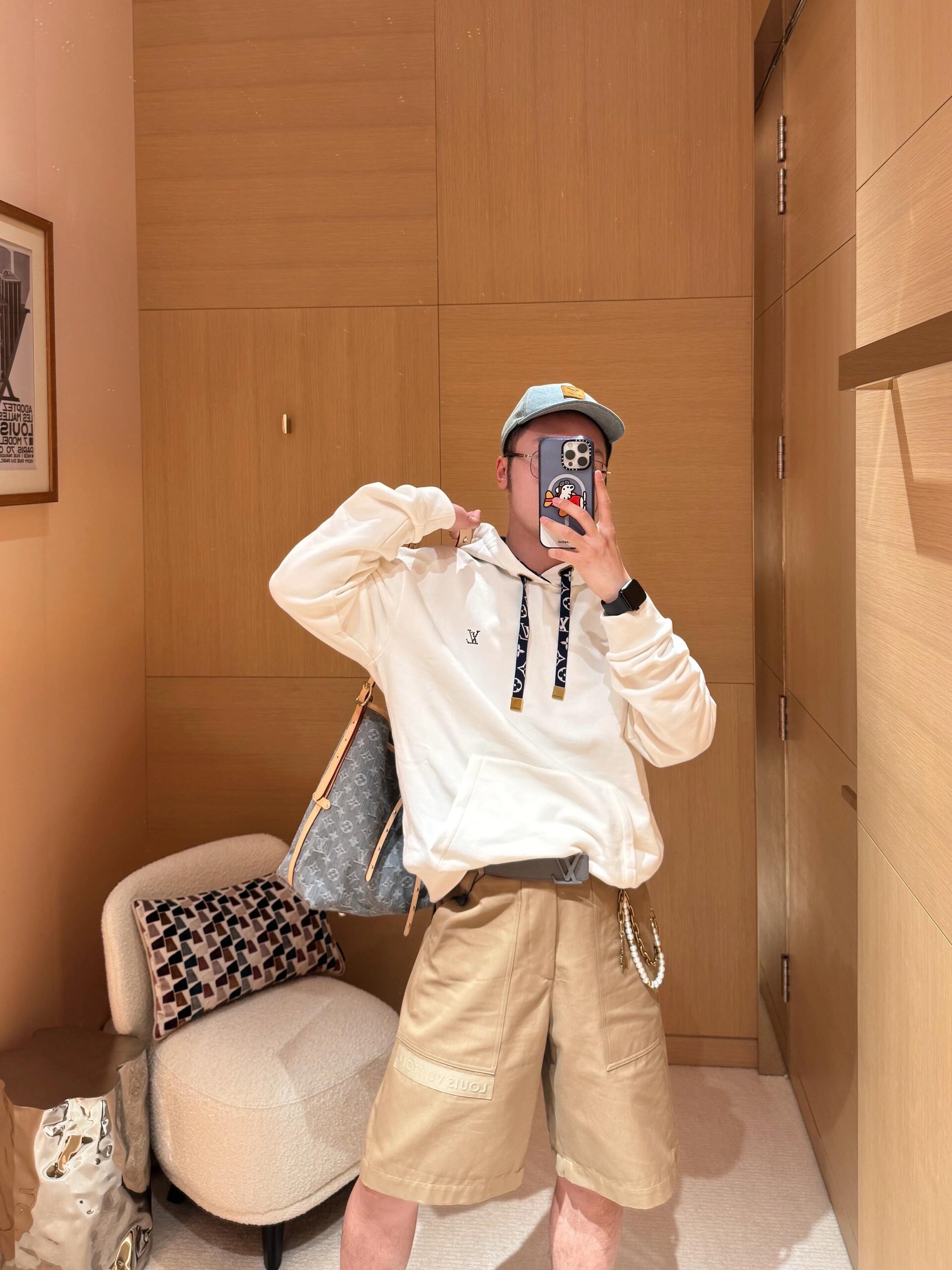 Louis Vuitton  休闲短裤服装,包 2