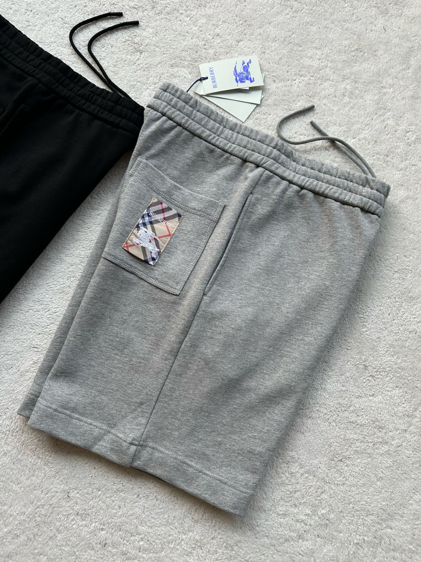 Burberry  短裤服装 4