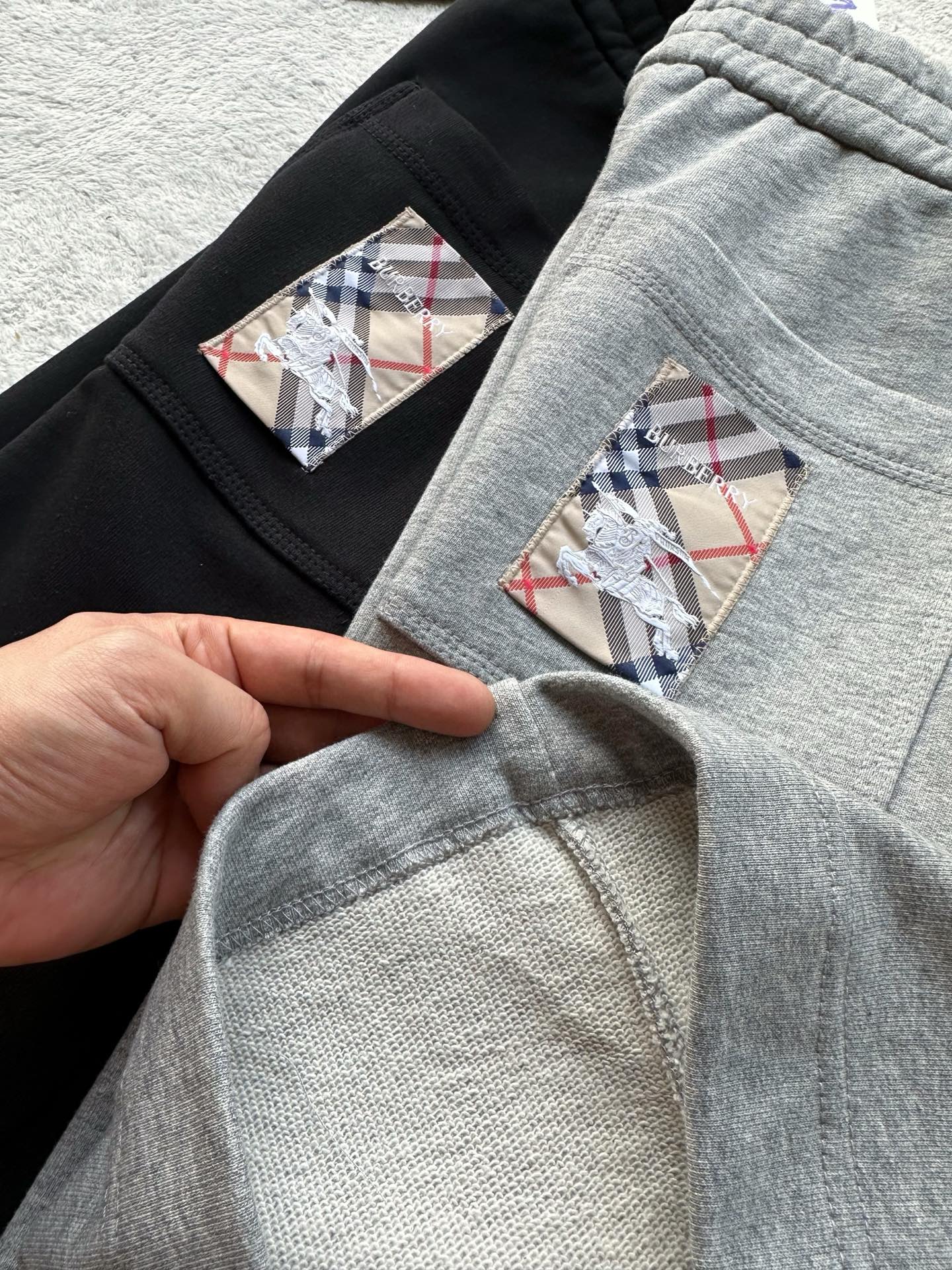 Burberry  短裤服装 8