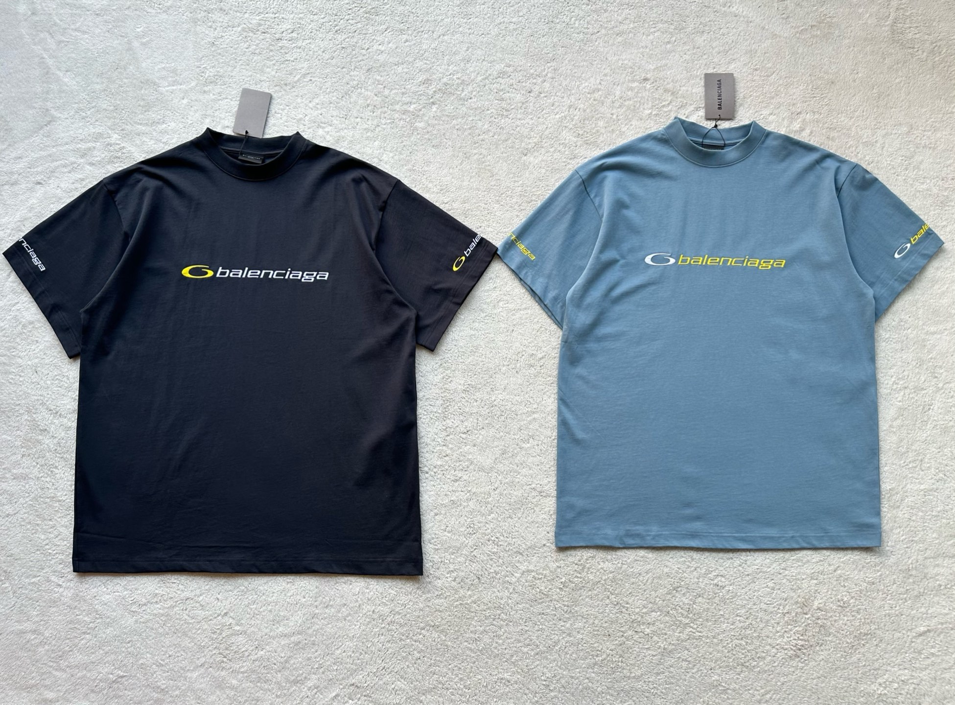 Balenciag*a…🆕原版级🆕新款前后刺绣T
墨灰黑色➕雾霾蓝...
