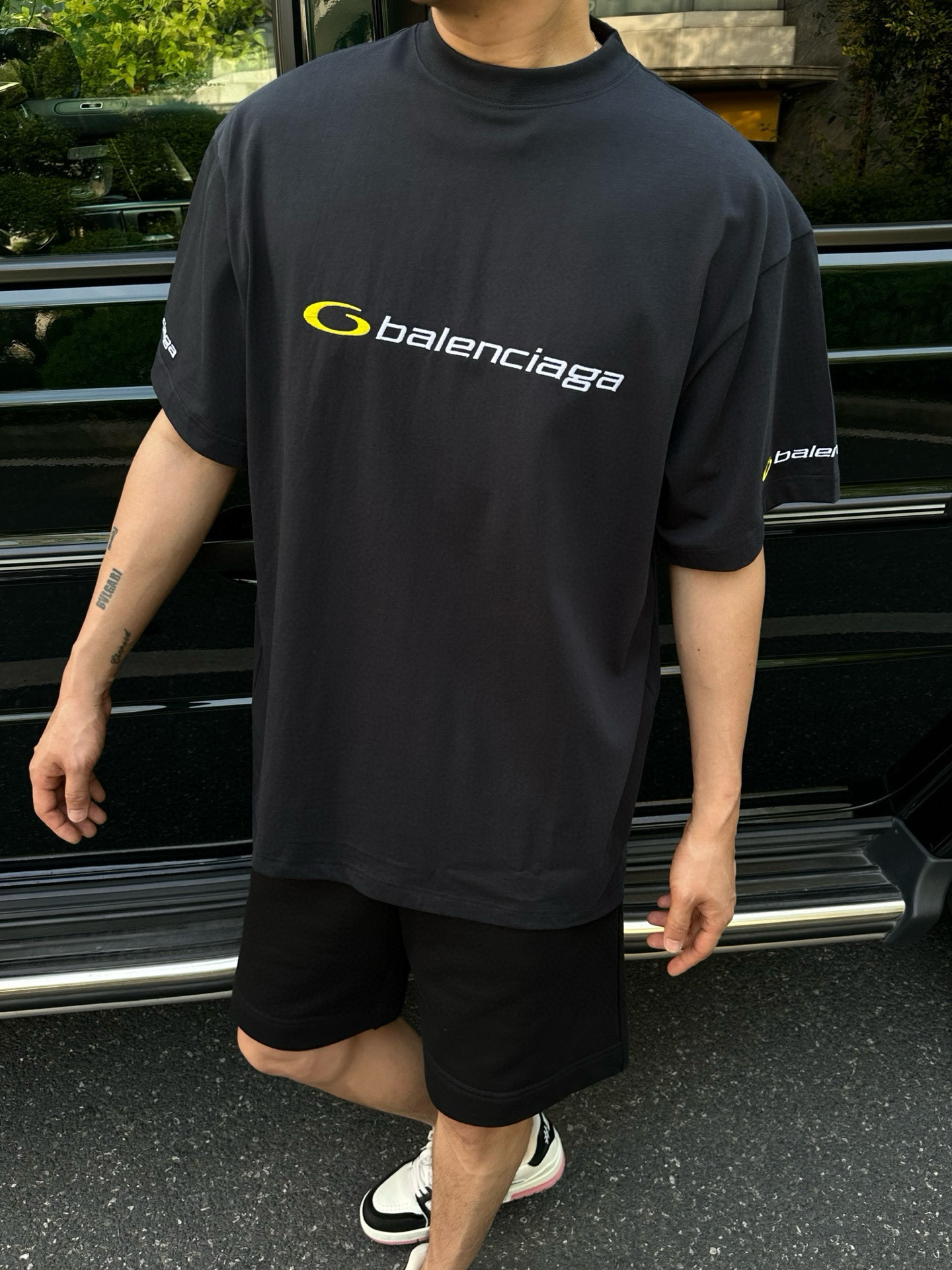 Balenciaga  T恤服装 6