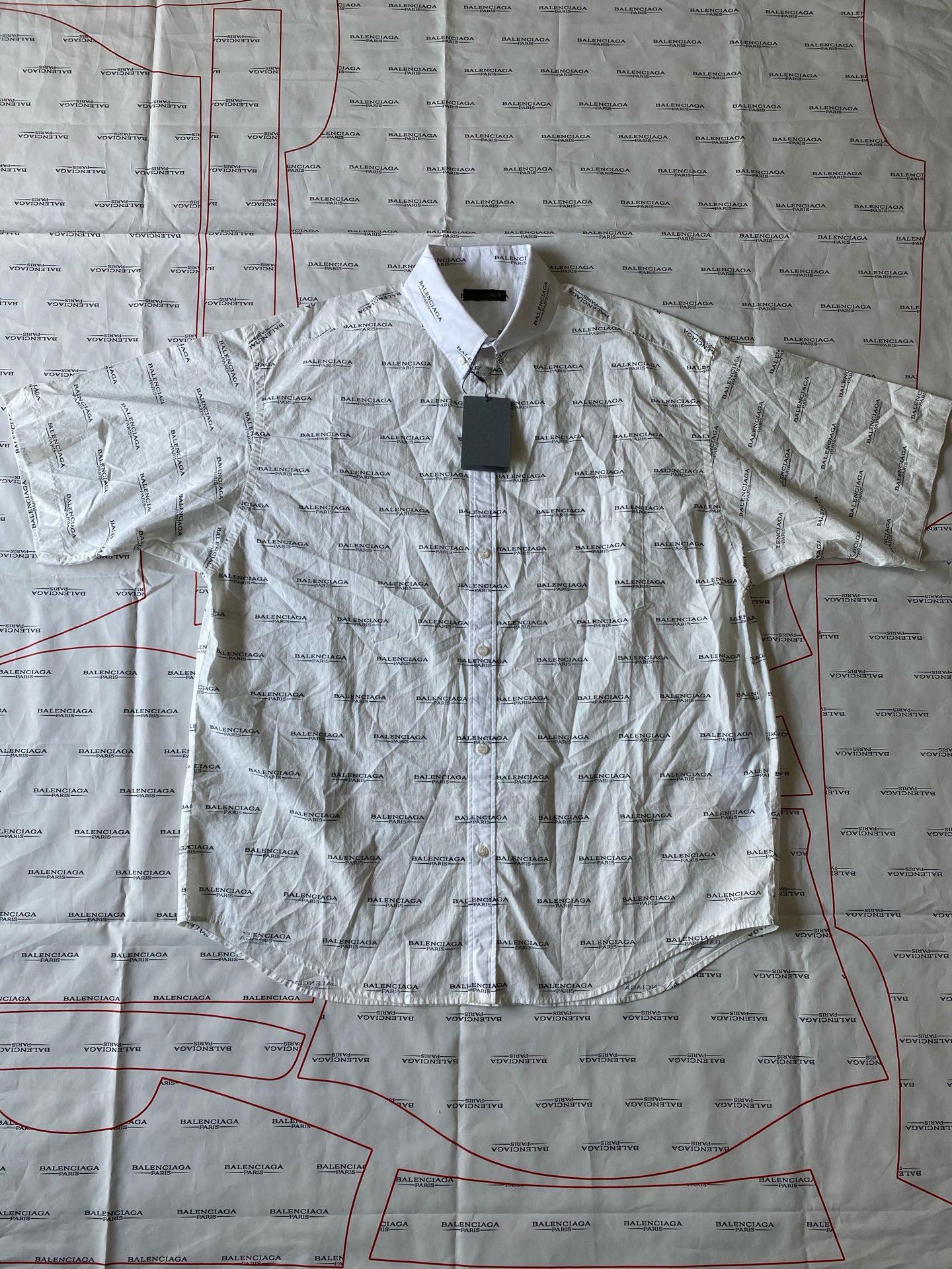 Balenciaga  短袖衬衫服装 2