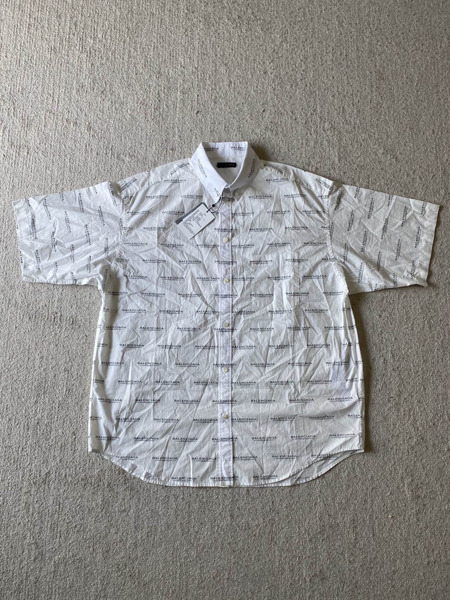 Balenciaga  短袖衬衫服装 1