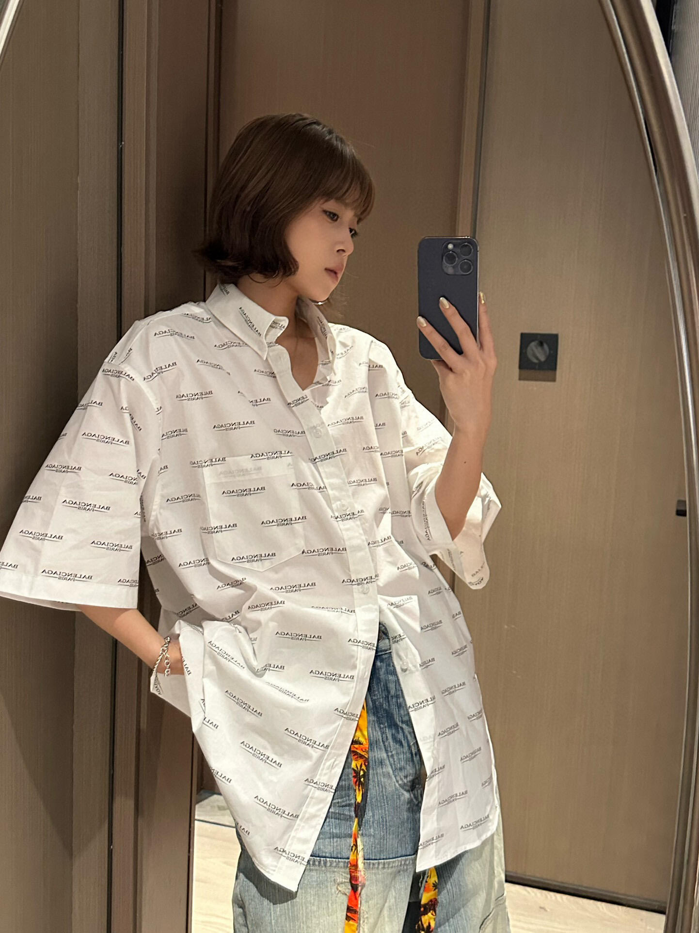 Balenciaga  衬衫服装 4