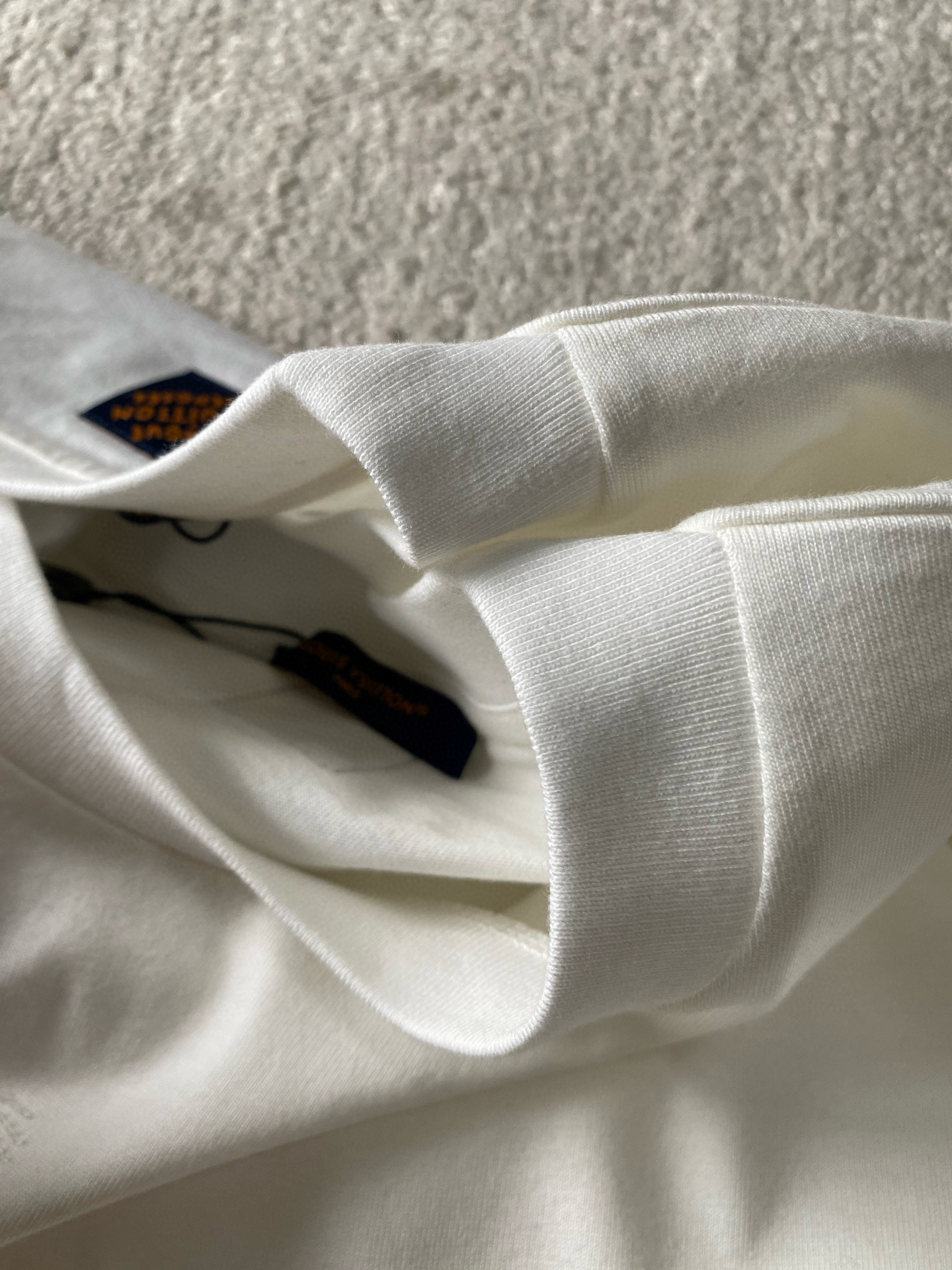 Louis Vuitton  短袖服装,包 9