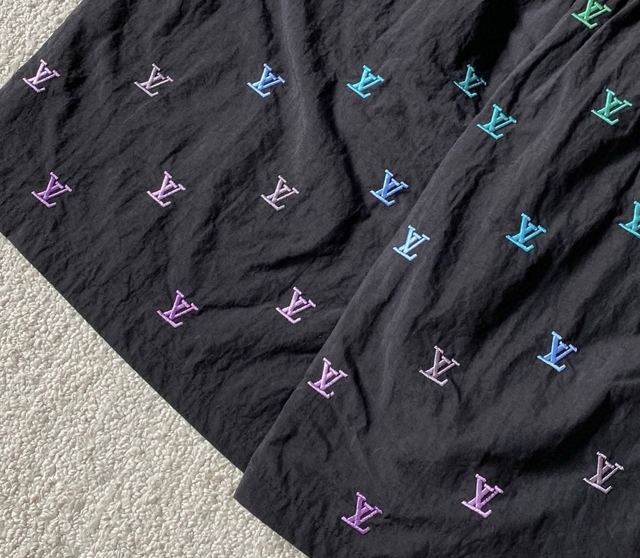 Louis Vuitton  运动短裤服装 3