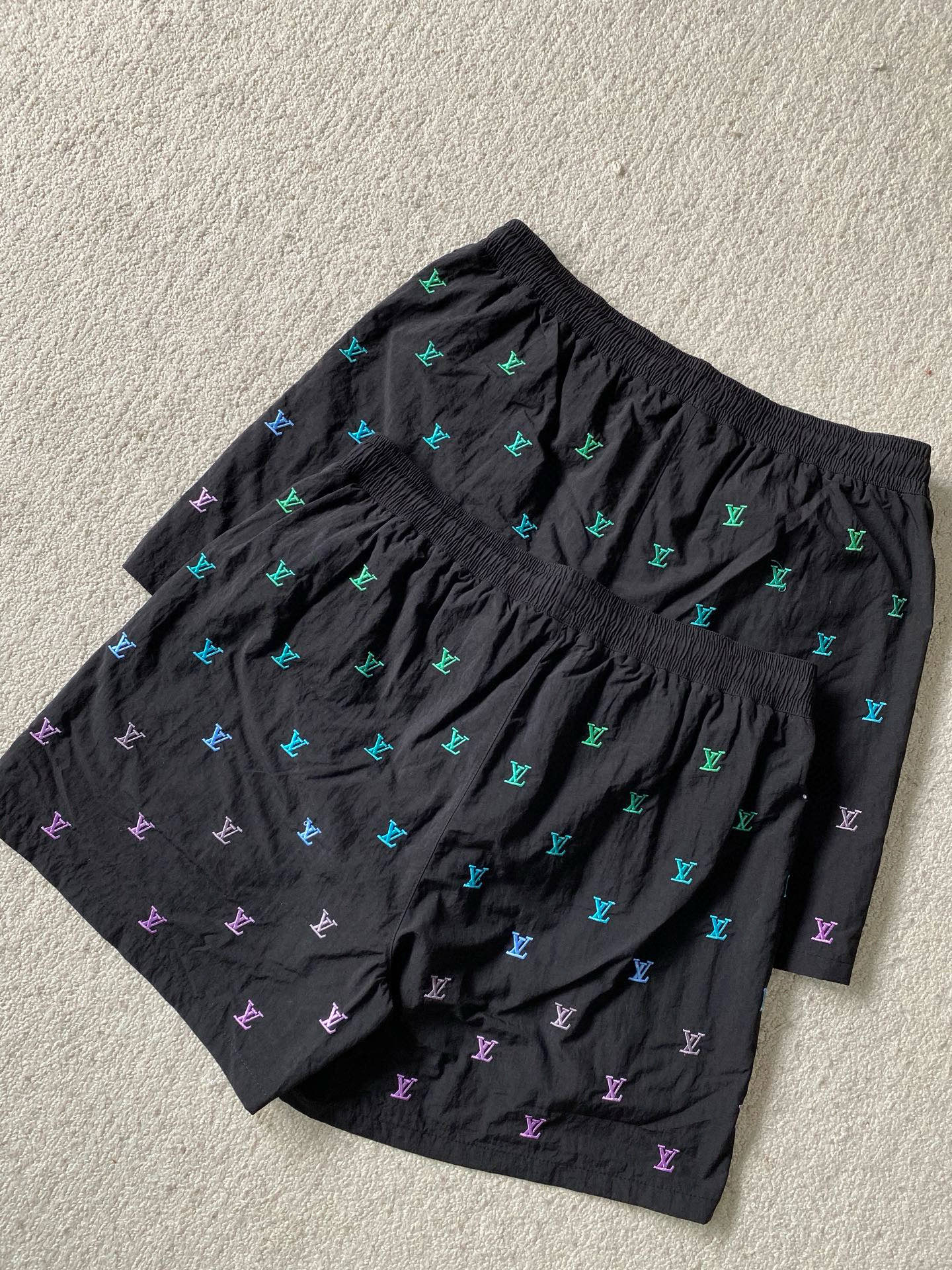 Louis Vuitton  运动短裤服装 6