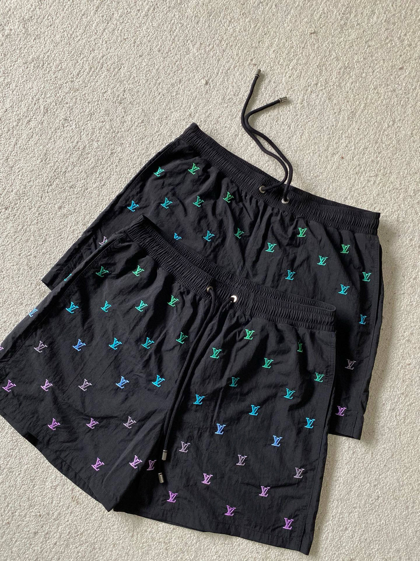 Louis Vuitton  运动短裤服装 4