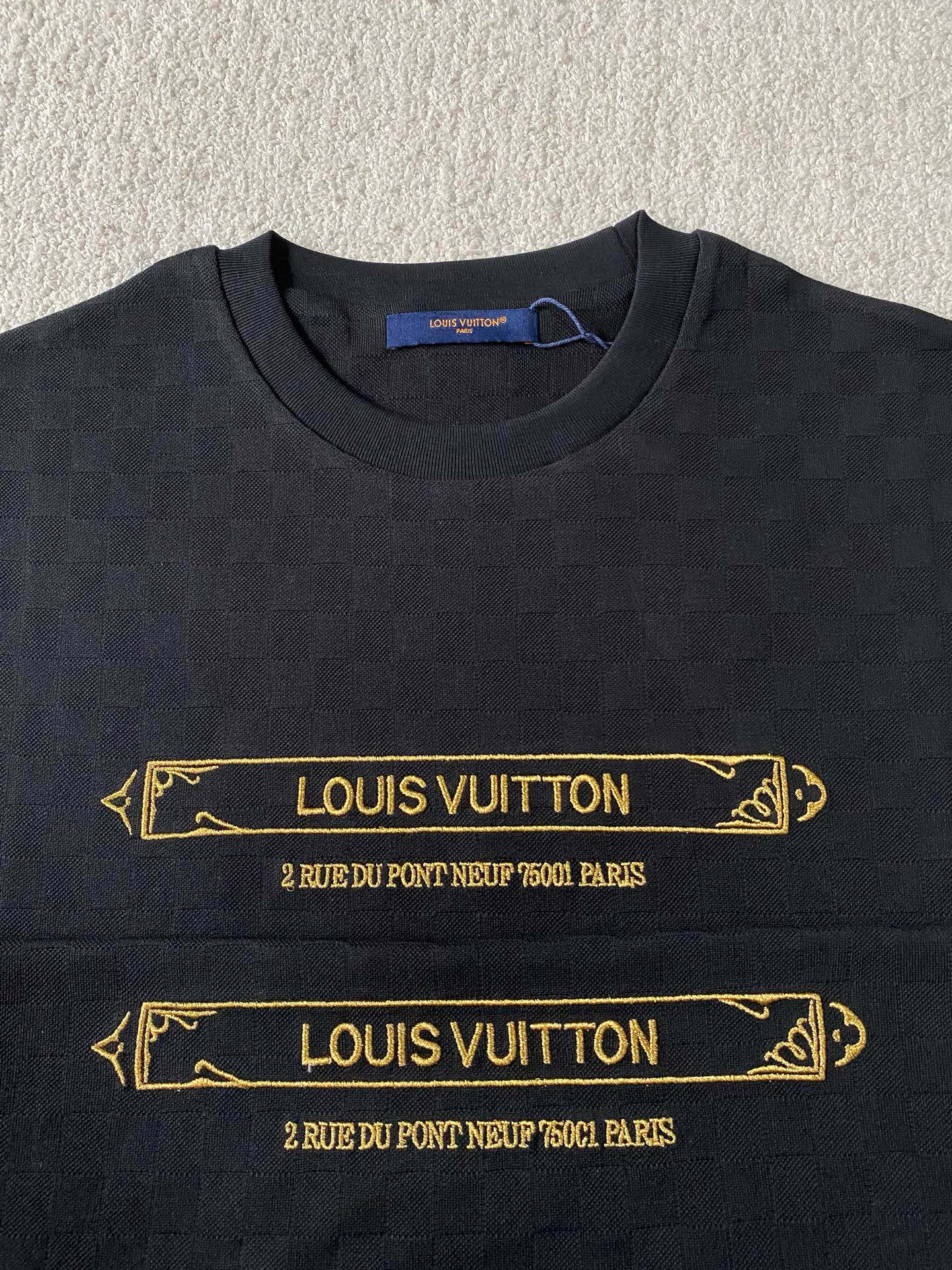 Louis Vuitton  短 sleeve top服装 3