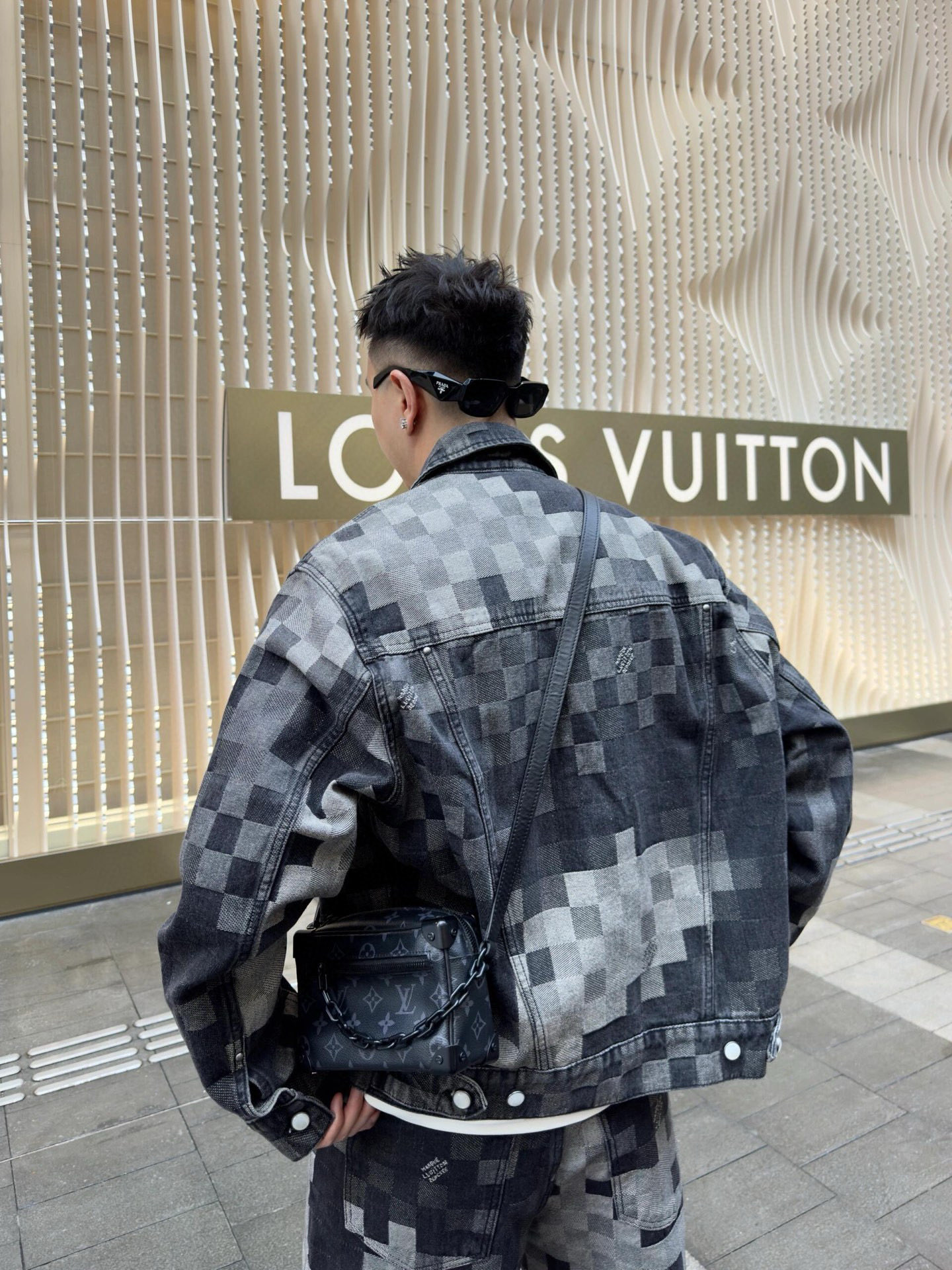 Louis Vuitton 黑马赛克 牛仔套装服装 6