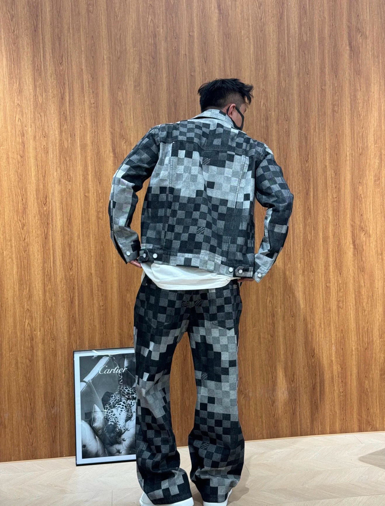 Louis Vuitton 黑马赛克 牛仔套装服装 4