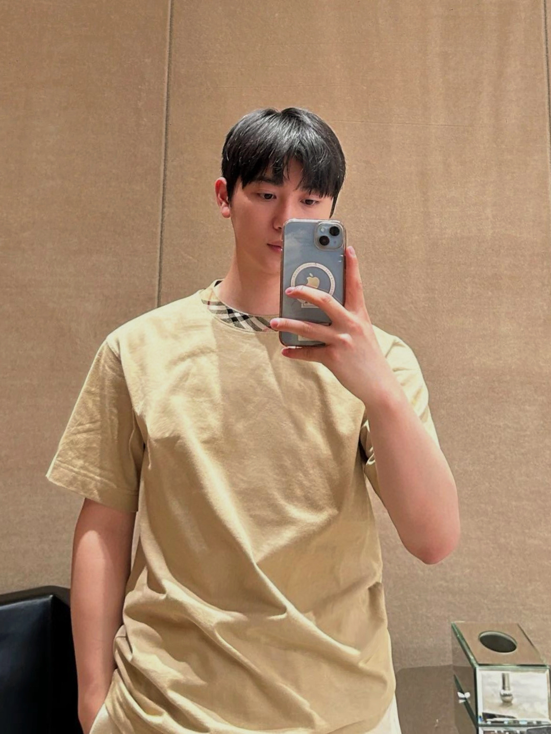 Burberry  短袖服装 3